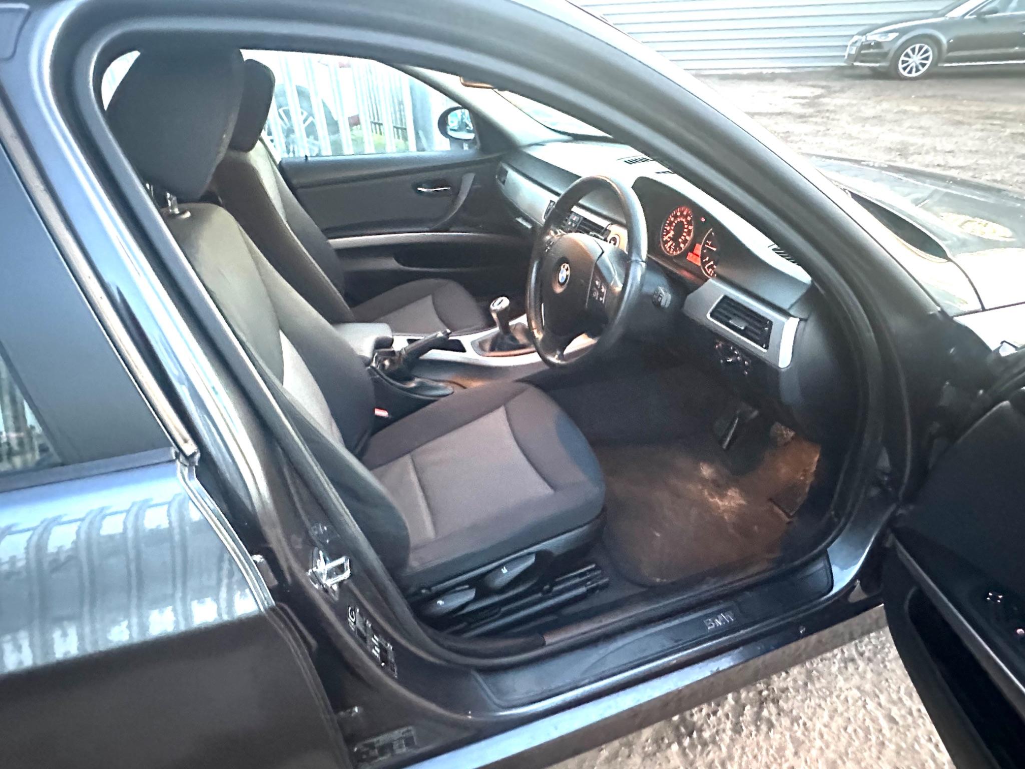 BMW 3 Series view 2