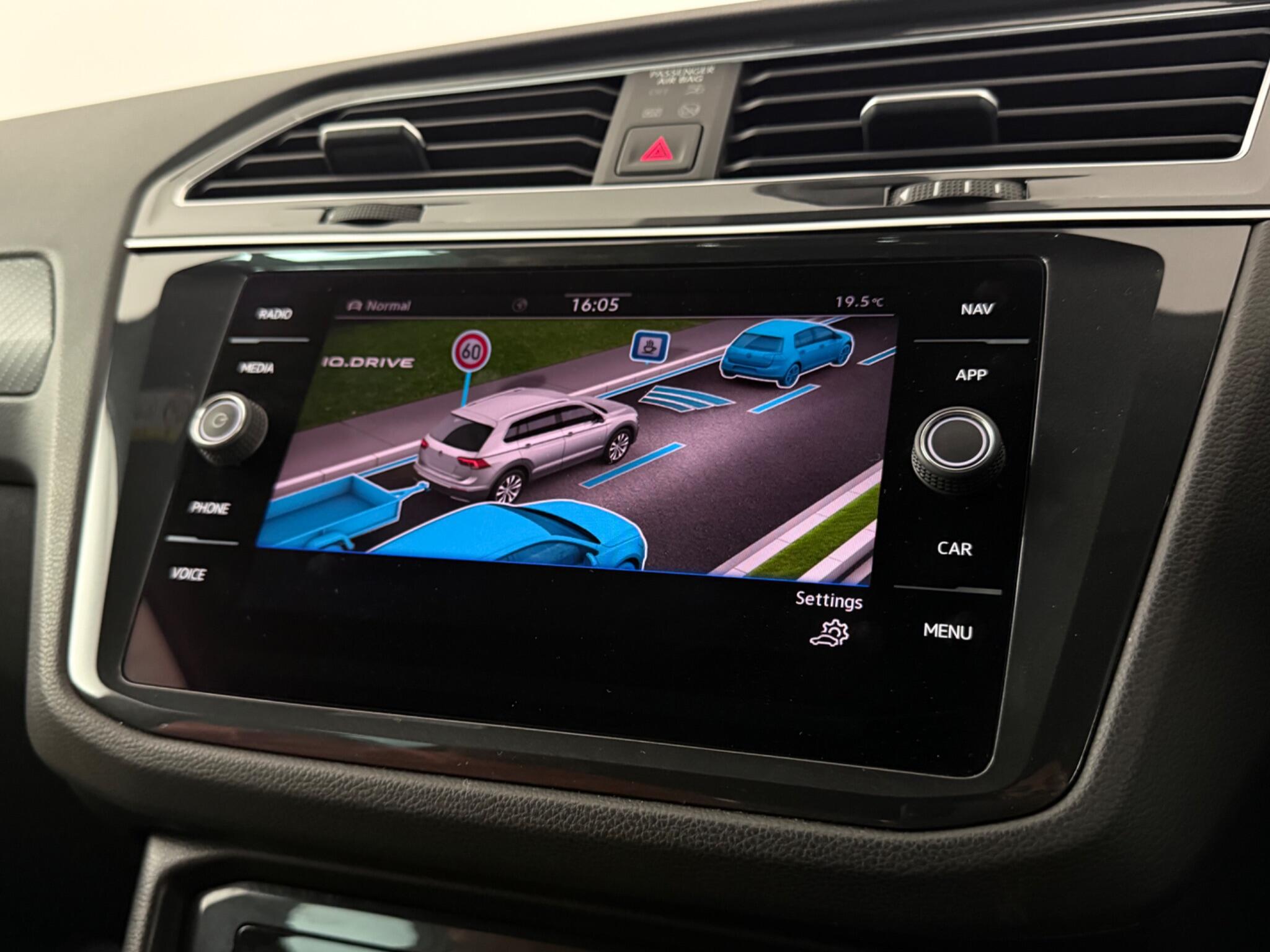 Volkswagen Tiguan view 27