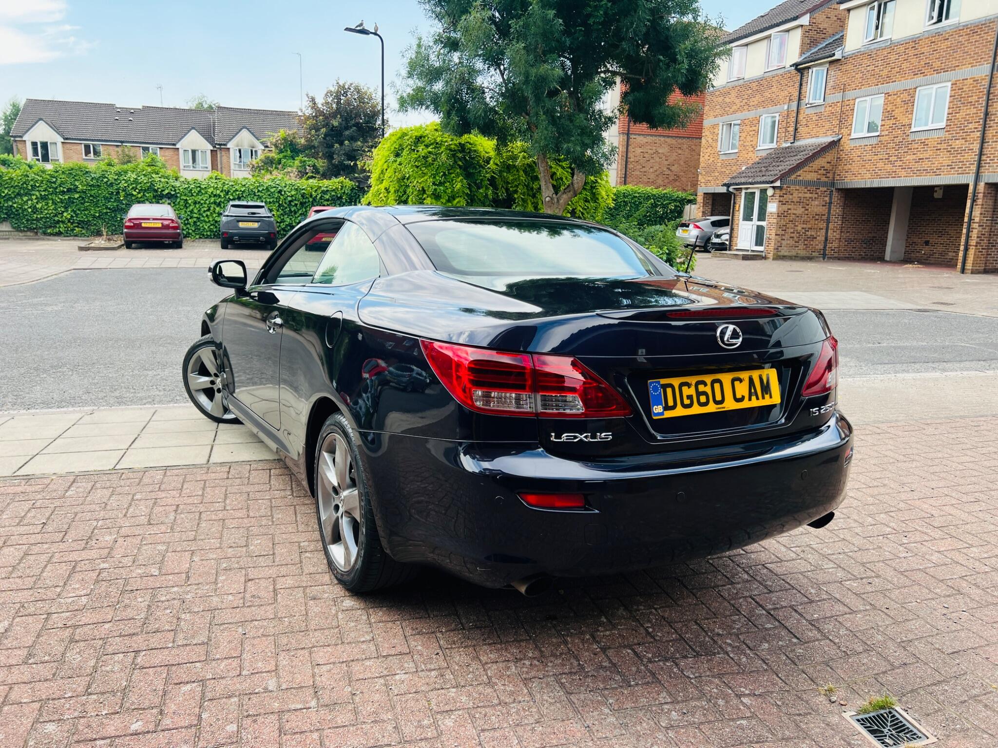 Lexus Is view 30