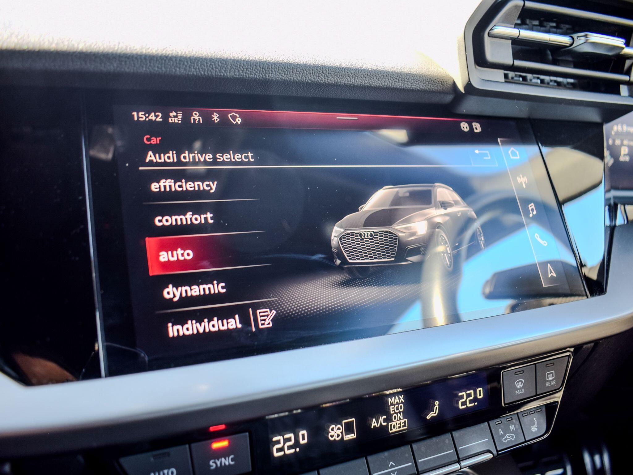 Audi S3 view 22