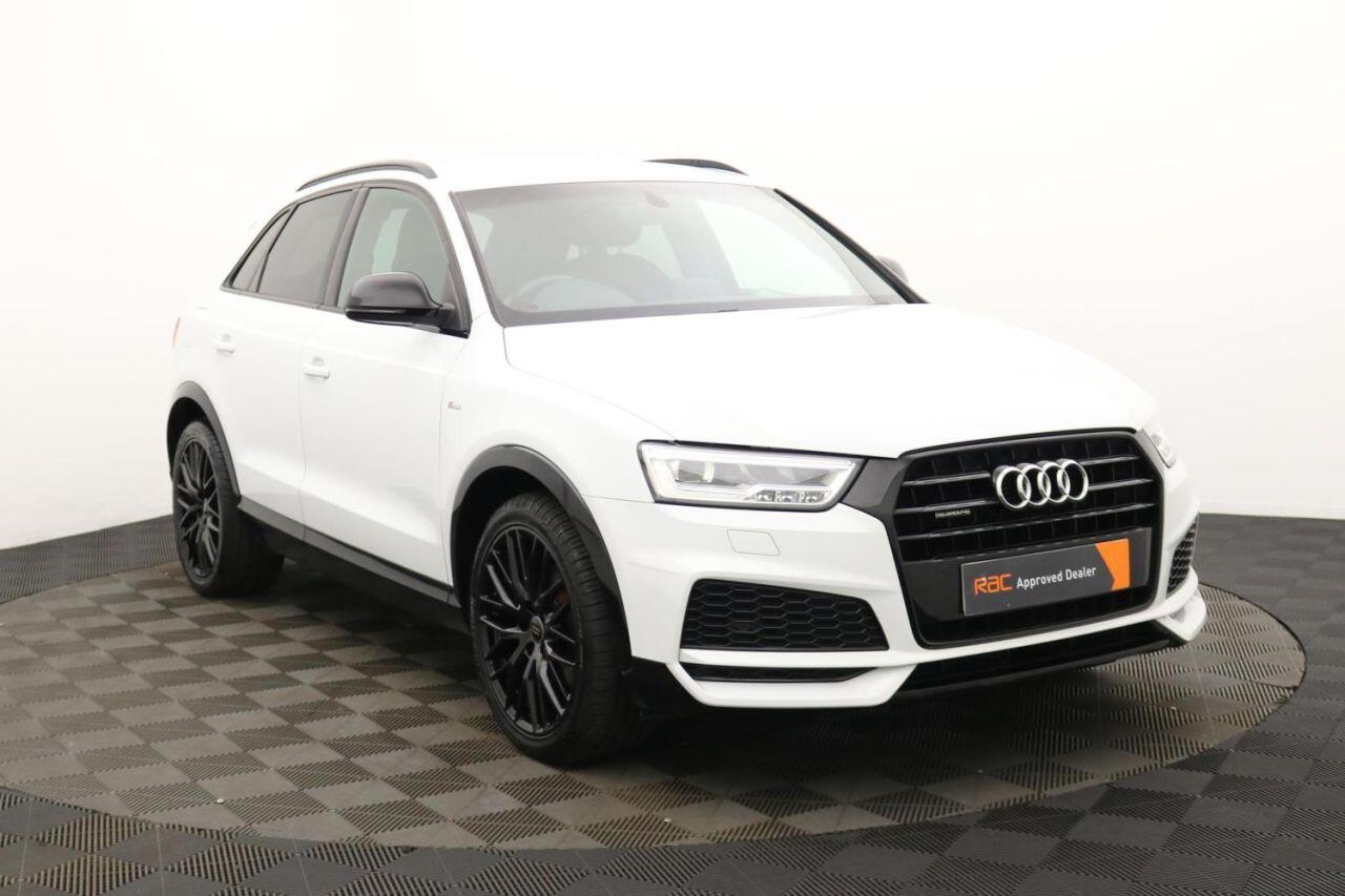 Audi Q3 view 11