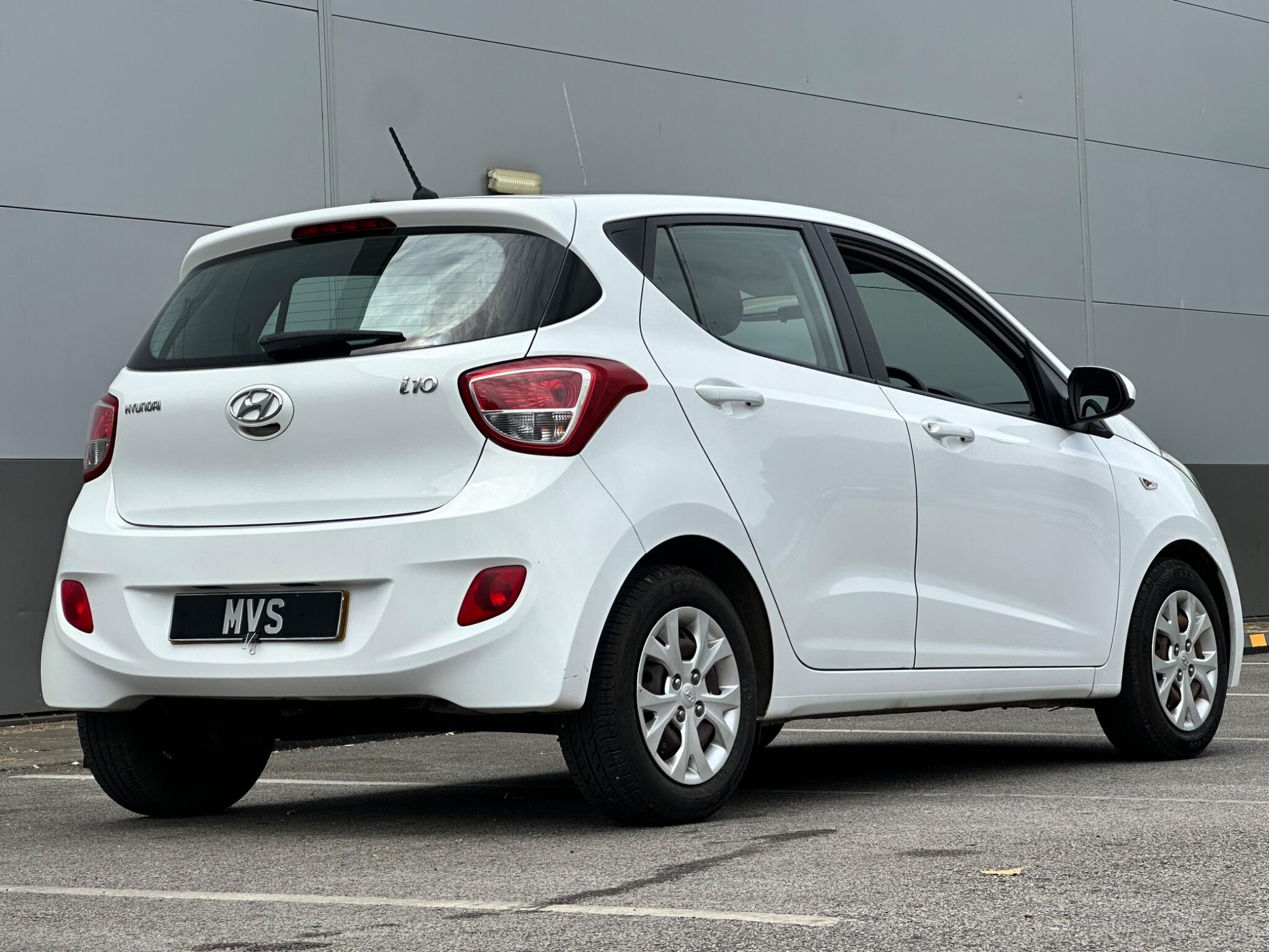 Hyundai I10 view 9