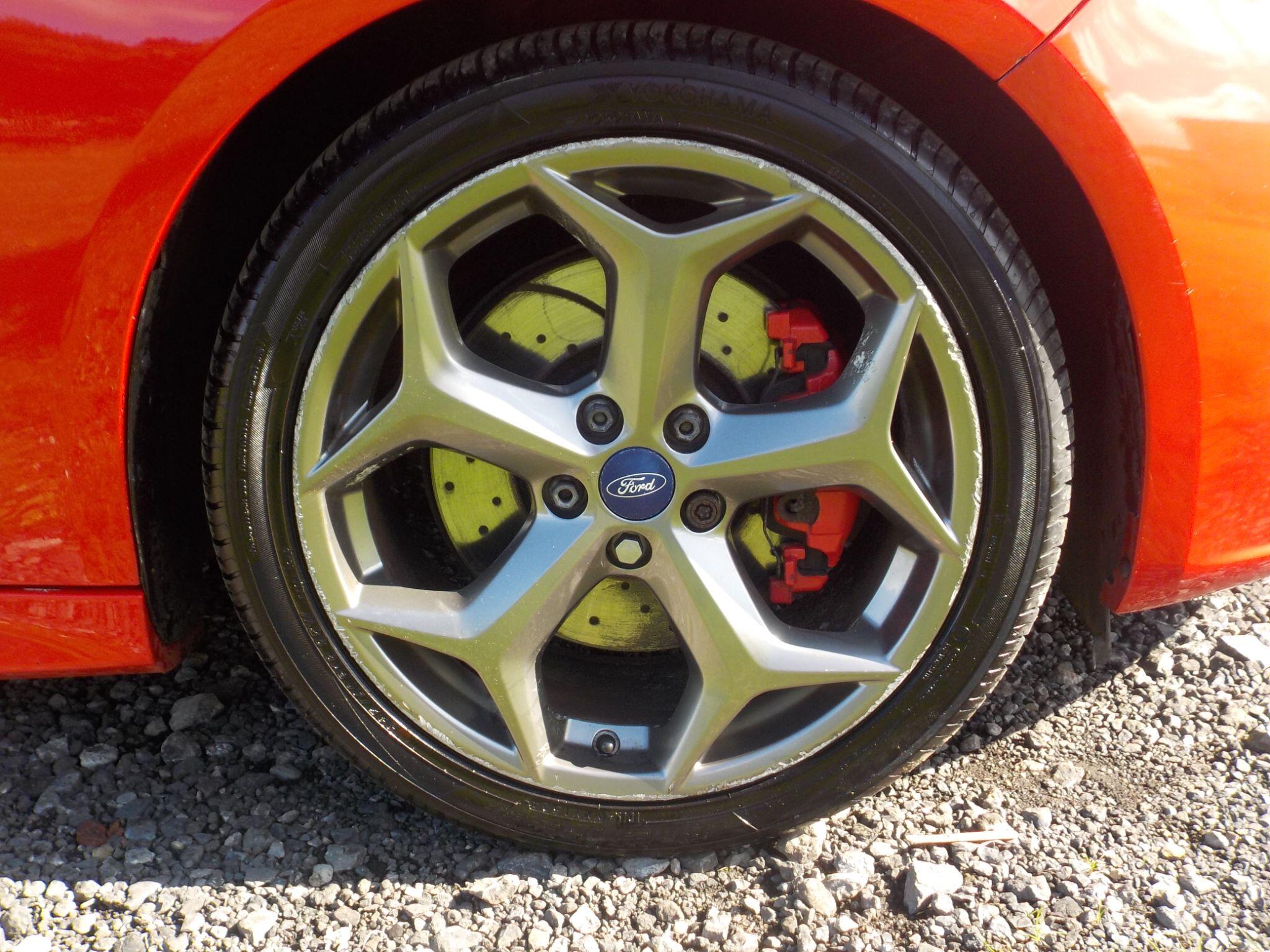 Ford Focus 2.0T EcoBoost ST-2 Euro 5 (s/s) 5dr