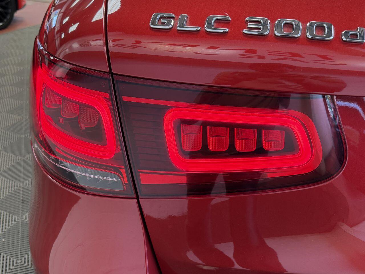 Mercedes-Benz GLC view 28