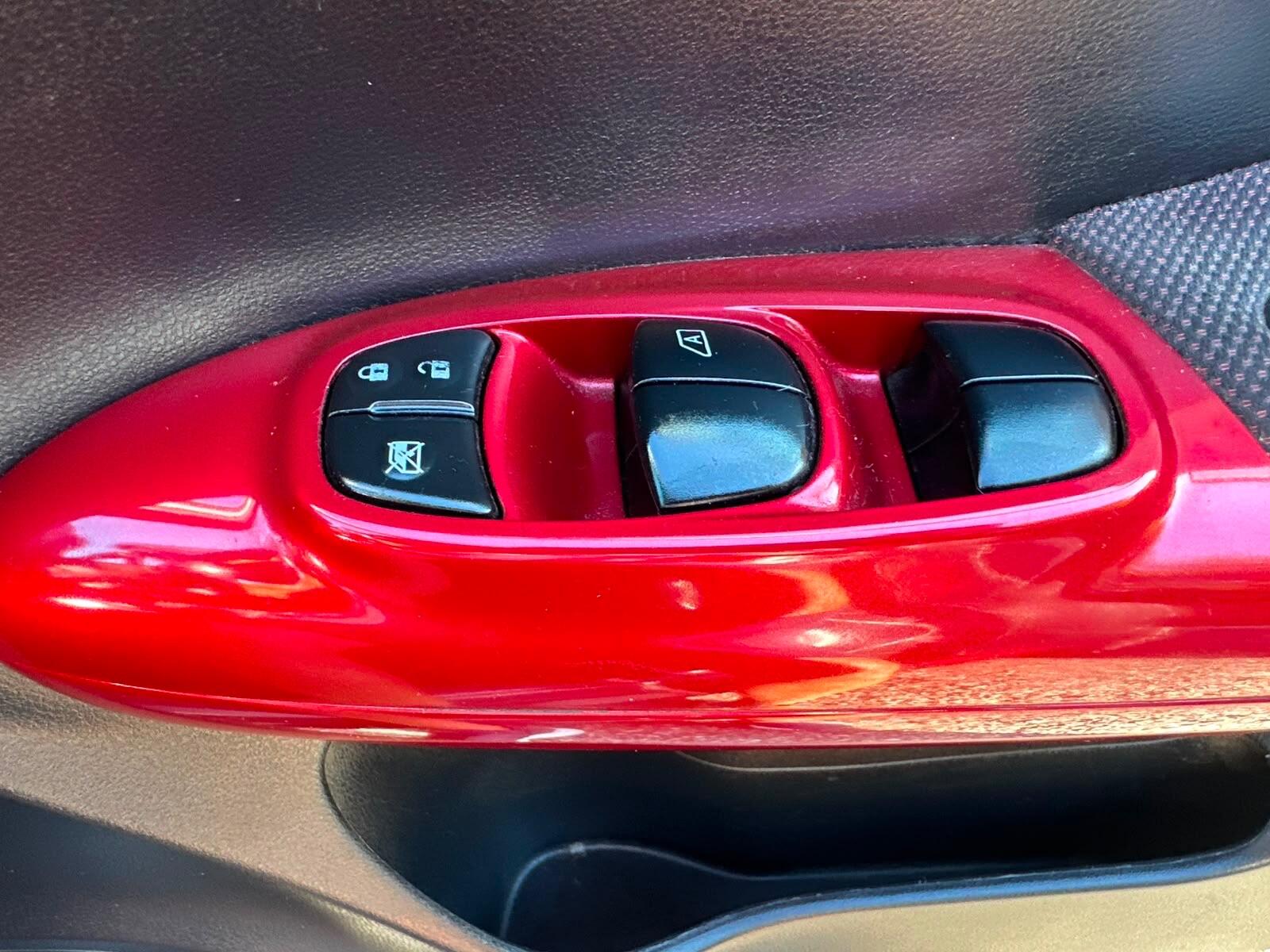 Nissan Juke view 24