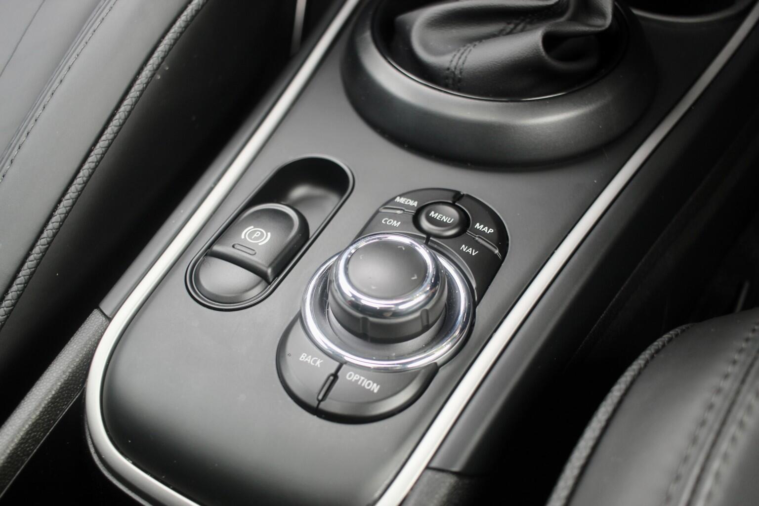 Mini Countryman view 17
