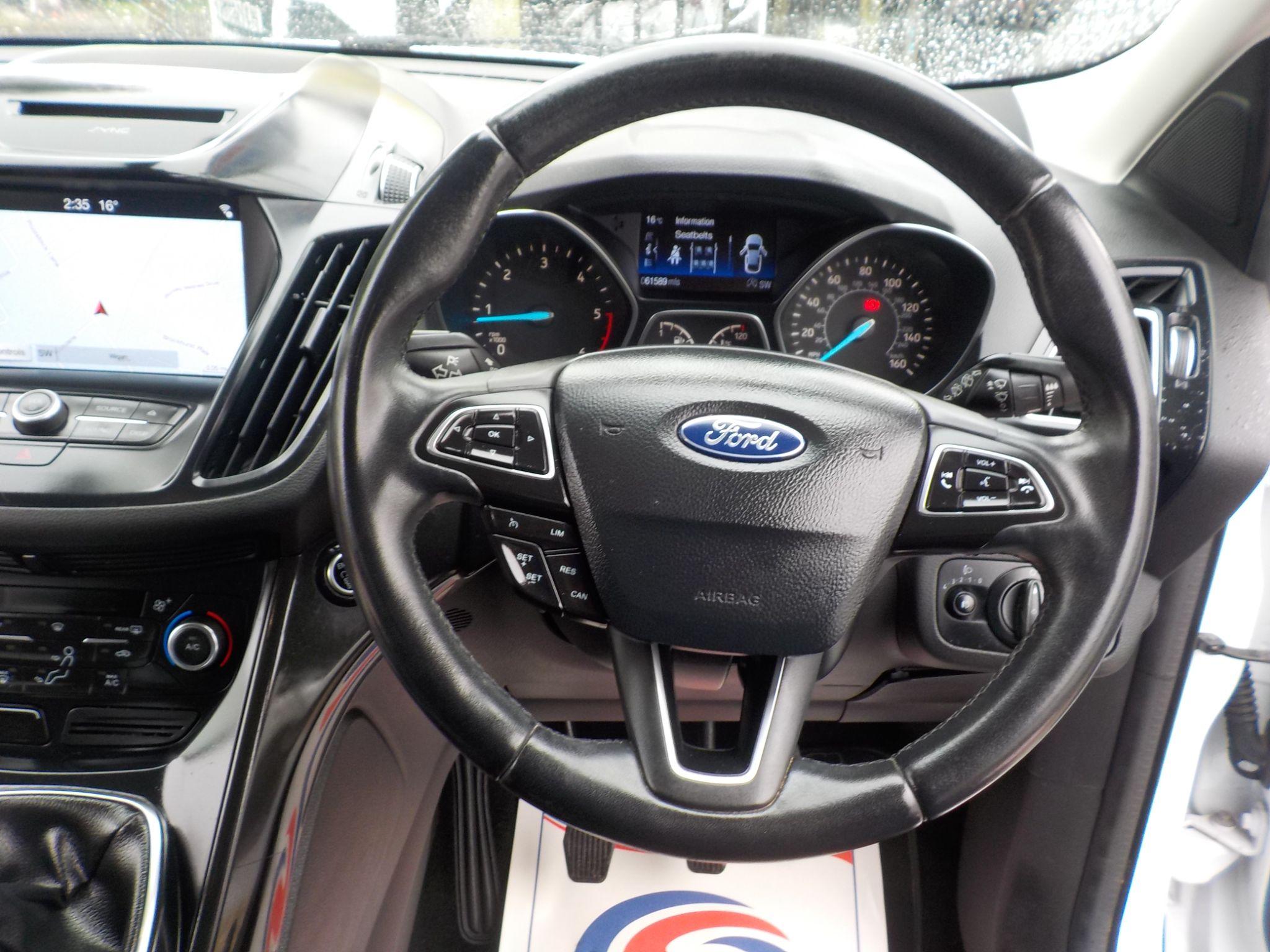 Ford Kuga 2.0 TDCi Titanium AWD Euro 6 (s/s) 5dr