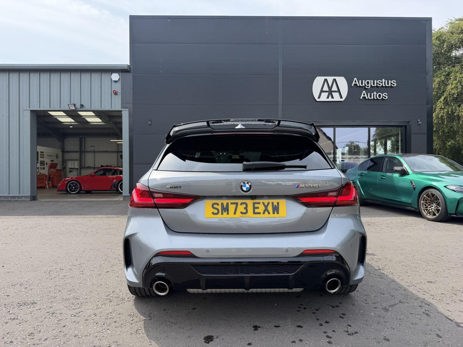 BMW 1 Series view 23