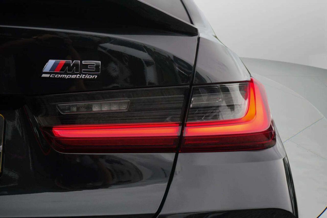 BMW M3 view 10
