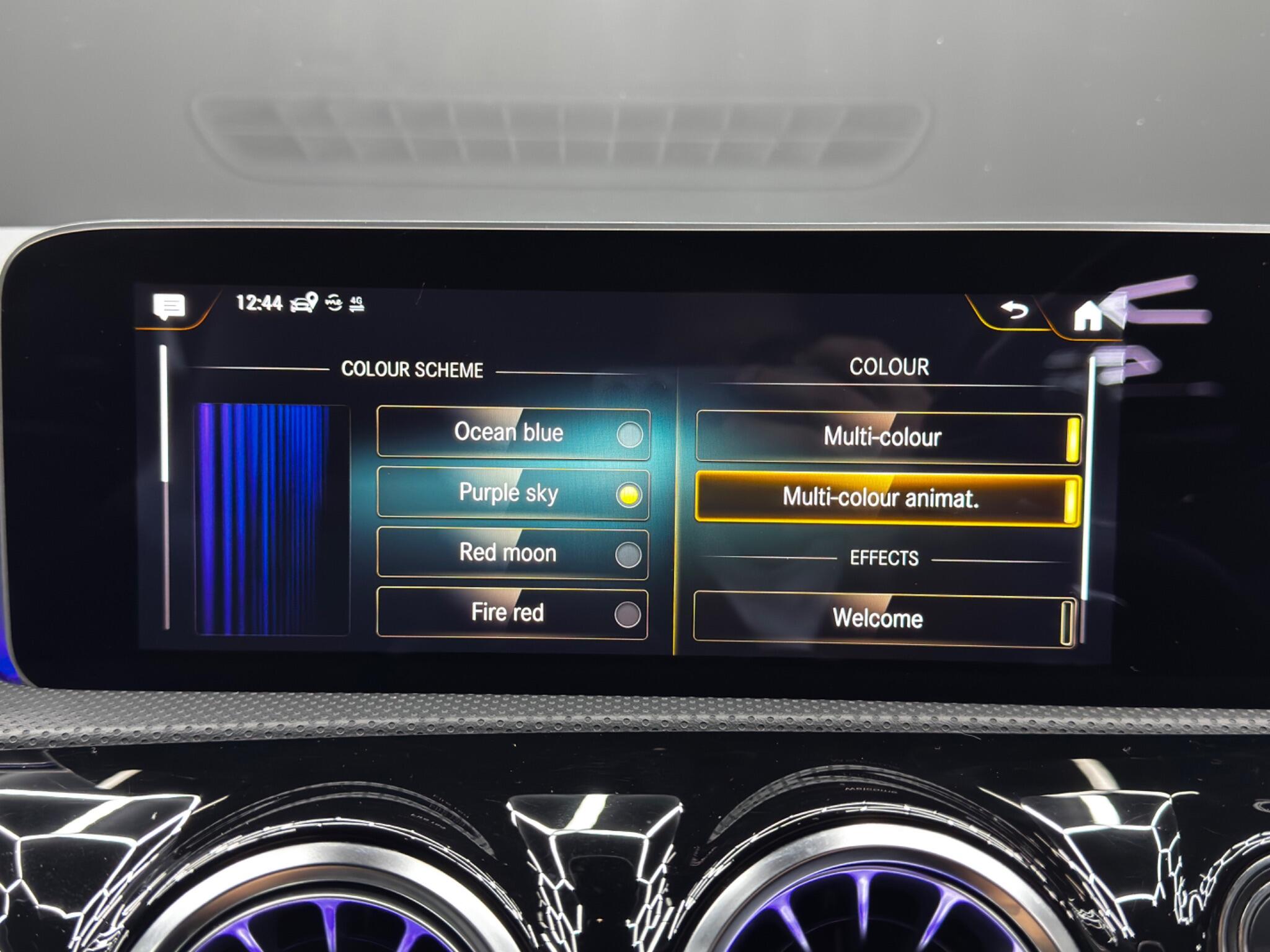 Mercedes-Benz CLA view 36
