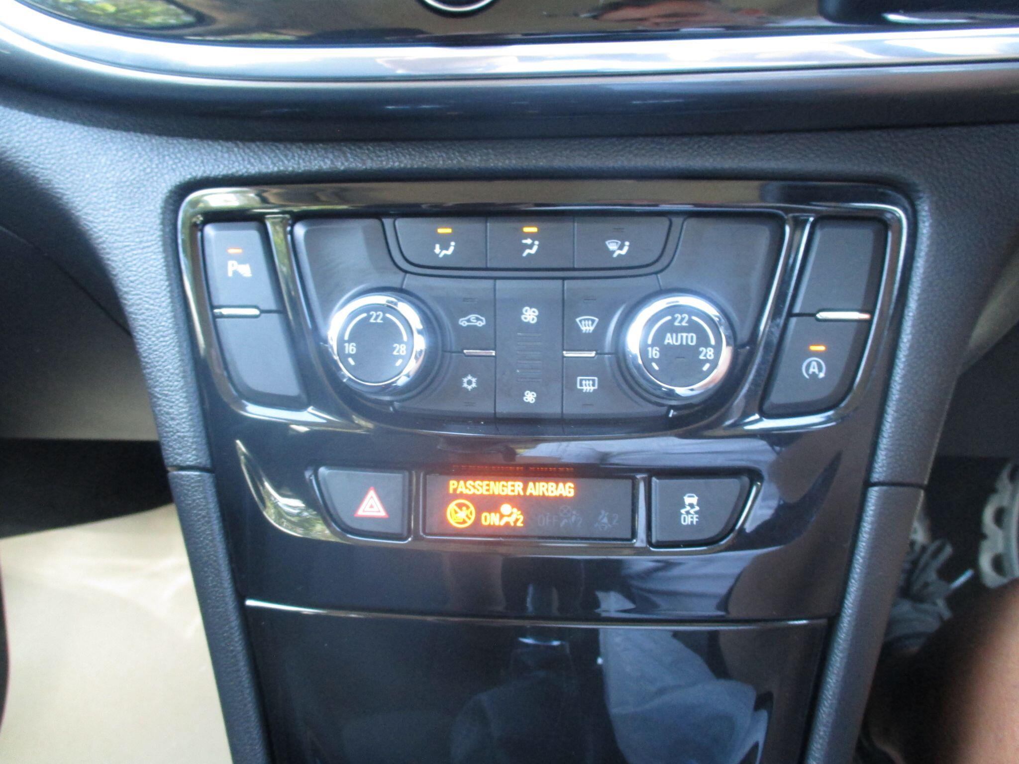 Vauxhall Mokka X view 43