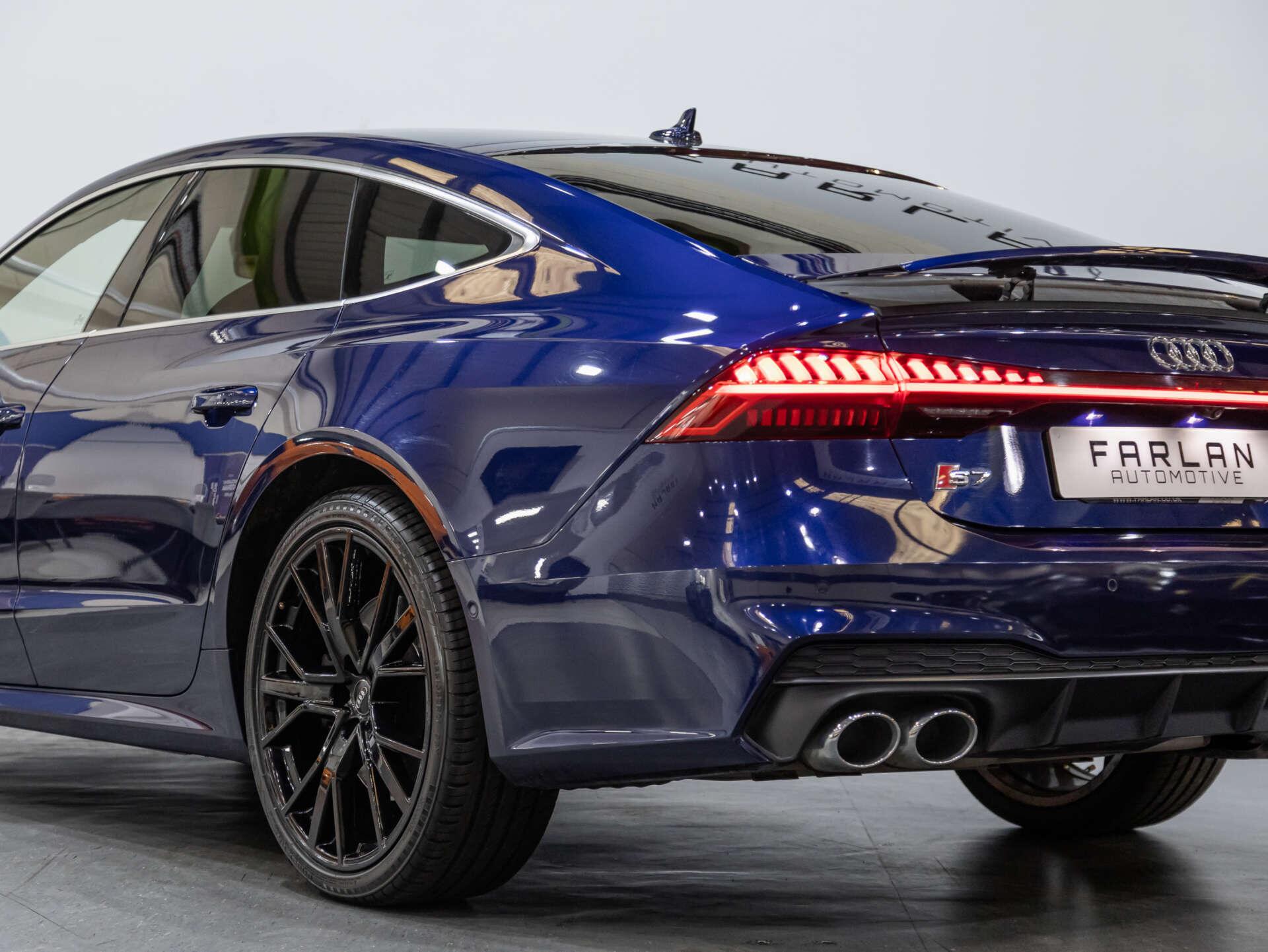 Audi S7 view 30