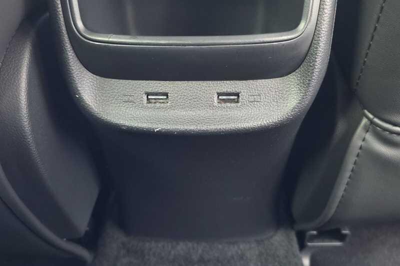 MG ZS view 29