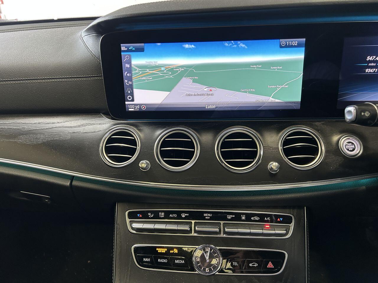 Mercedes-Benz E Class view 40