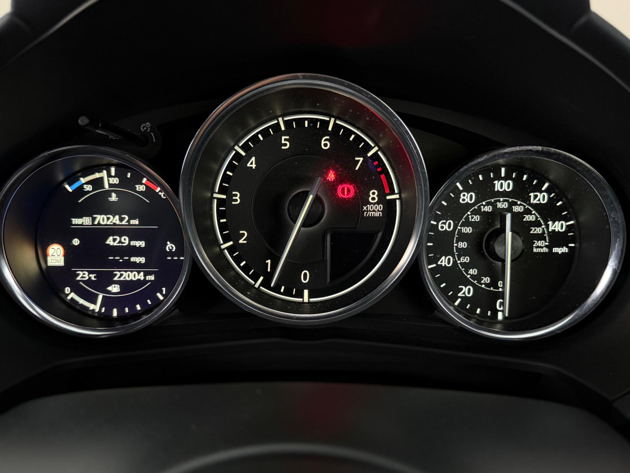 Mazda MX-5 view 15