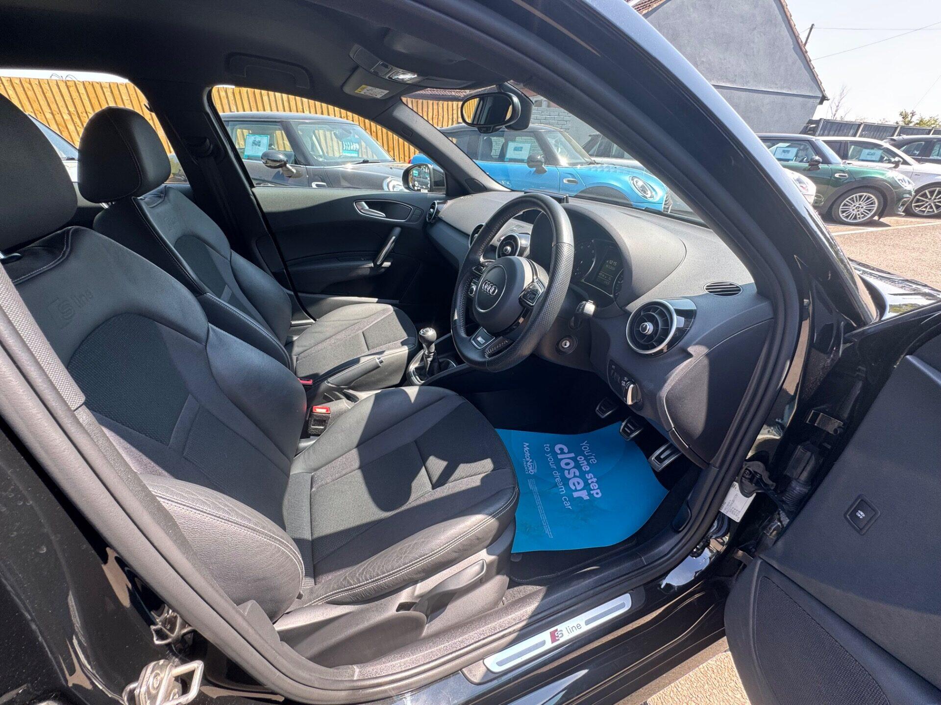 Audi A1 view 23