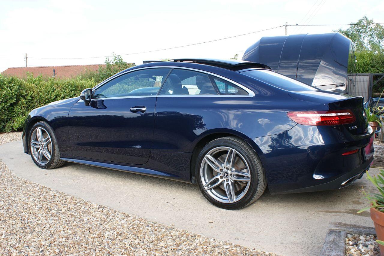 Mercedes-Benz E Class view 16