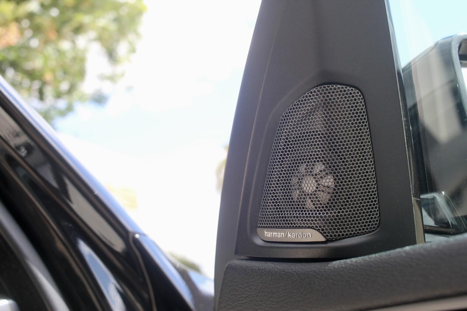 BMW X5 view 34