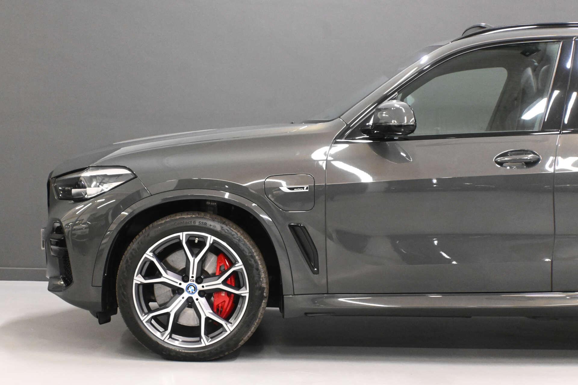 BMW X5 view 42