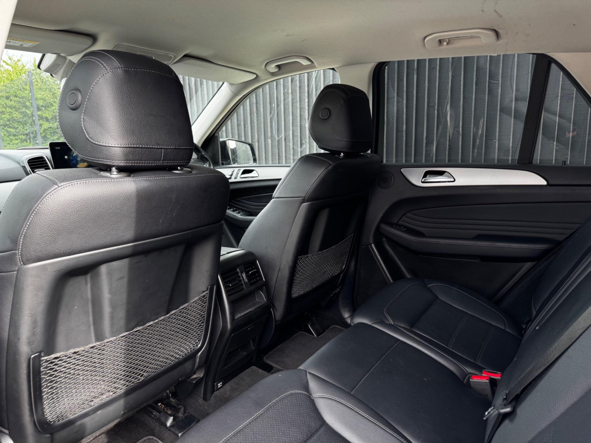 Mercedes-Benz Gle view 16