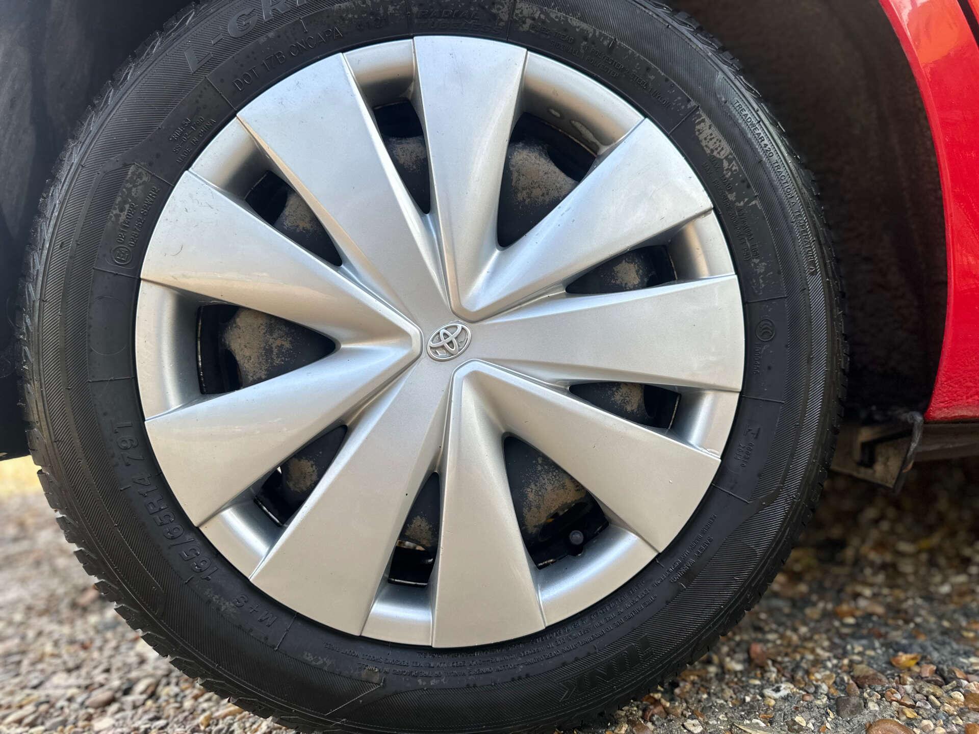 Toyota Aygo view 10