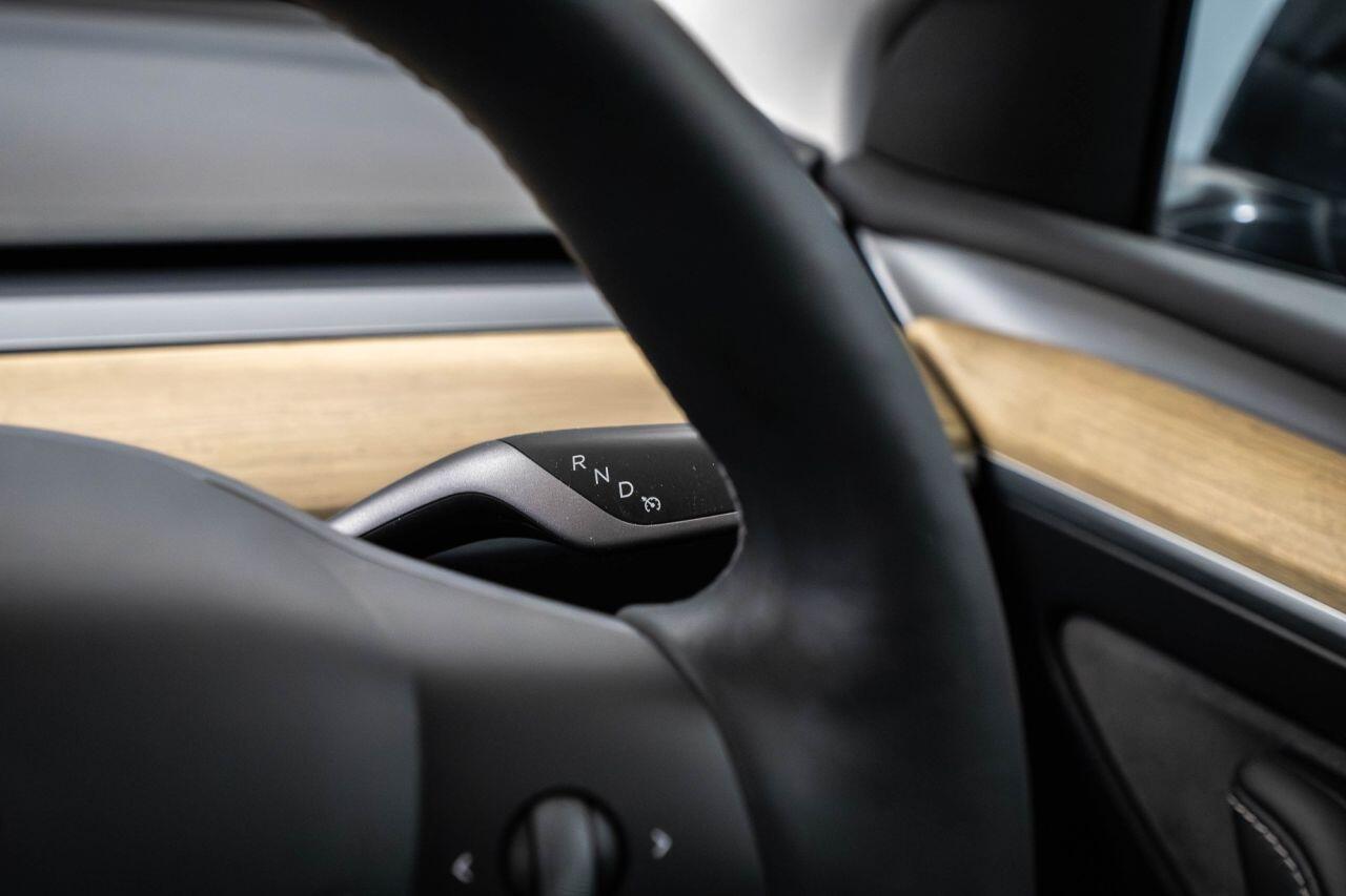 Tesla Model Y view 29