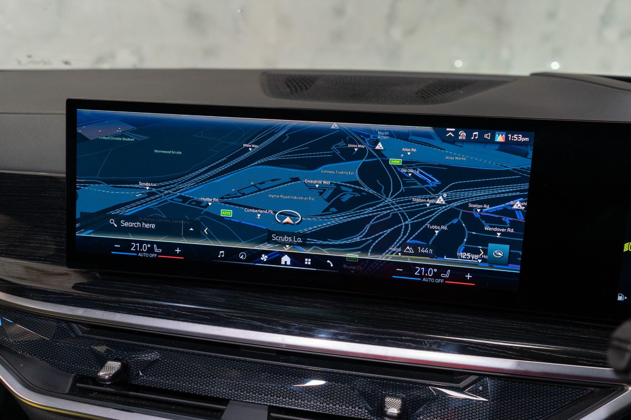 BMW X5 view 21