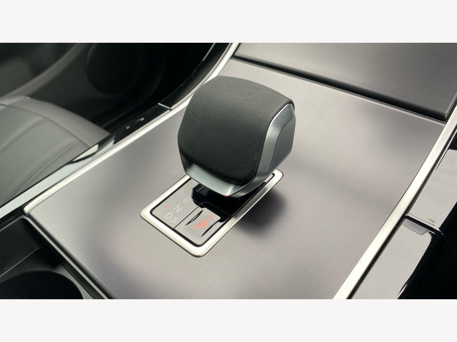 Land Rover Range Rover Evoque view 16