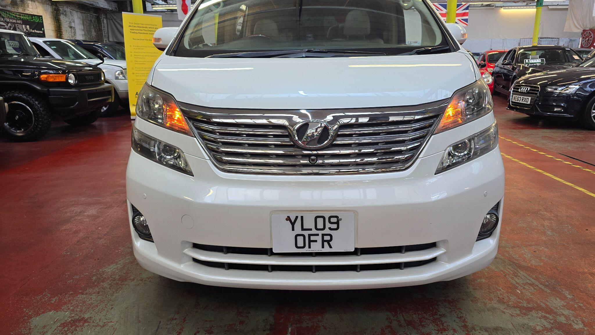 Toyota Vellfire view 24