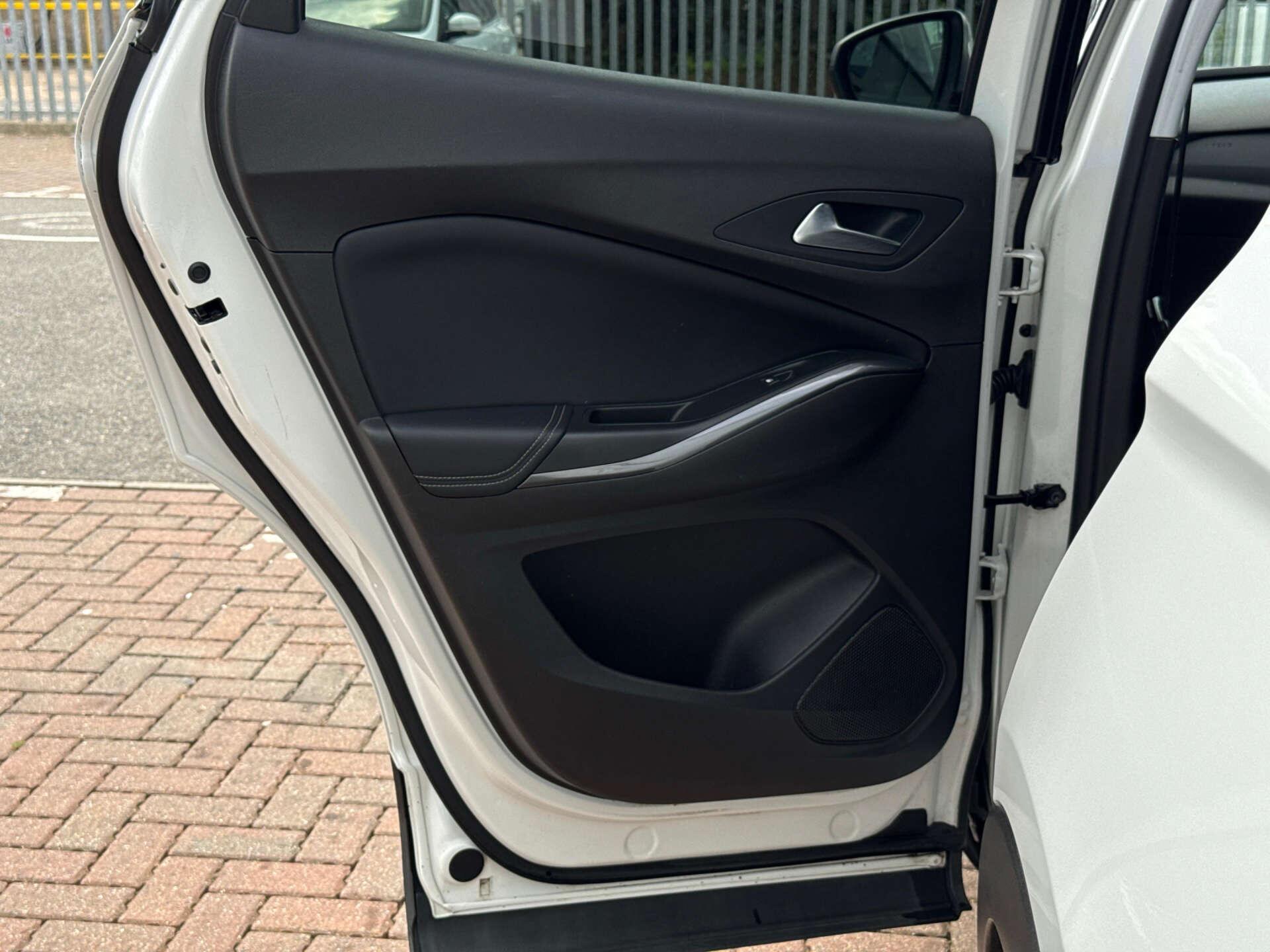 Vauxhall Grandland X view 36