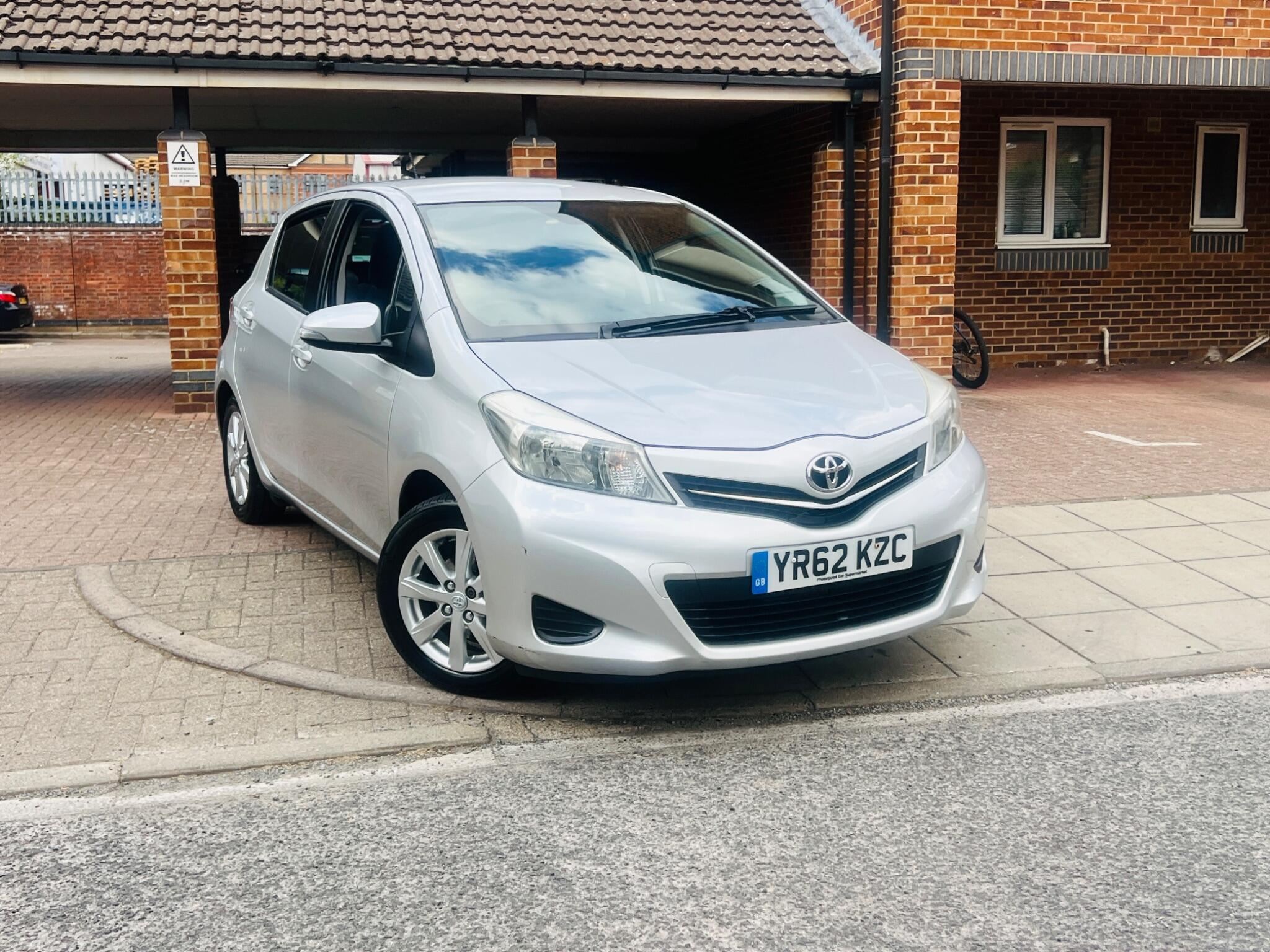 Toyota Yaris view 9
