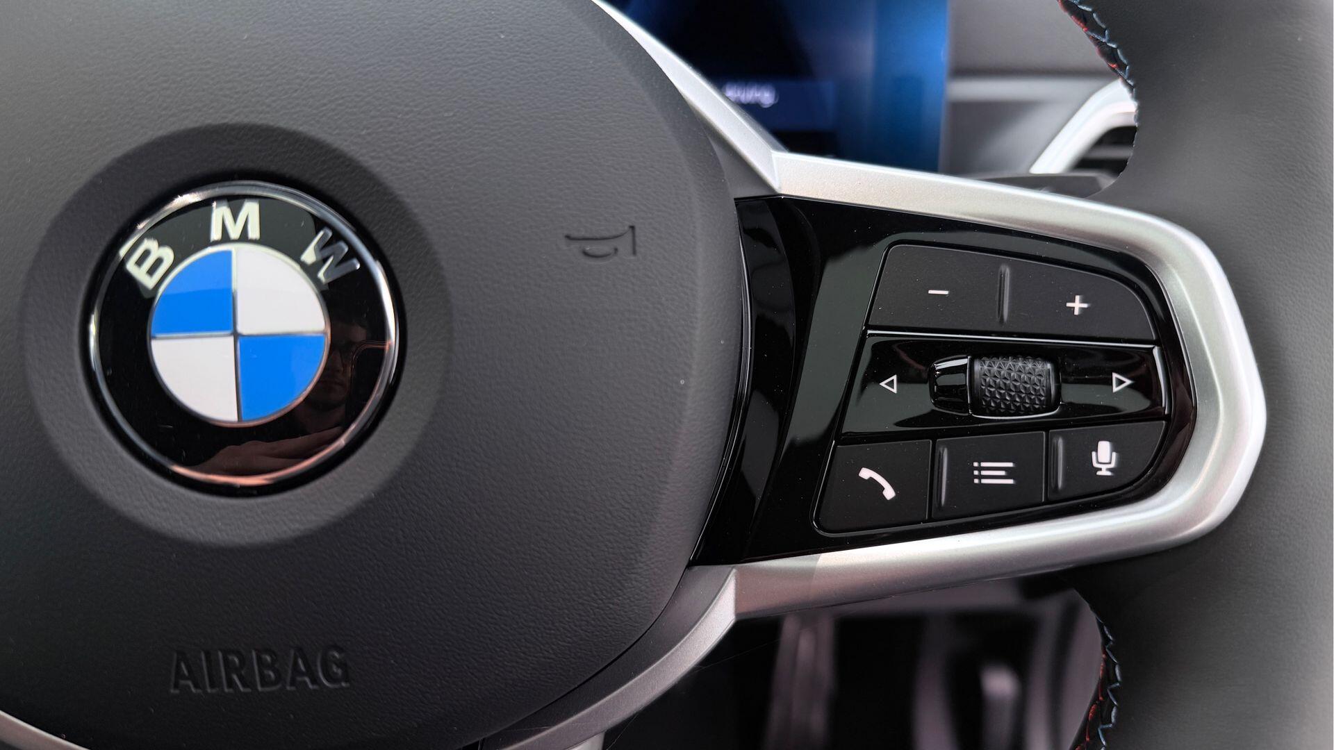 BMW I4 view 18