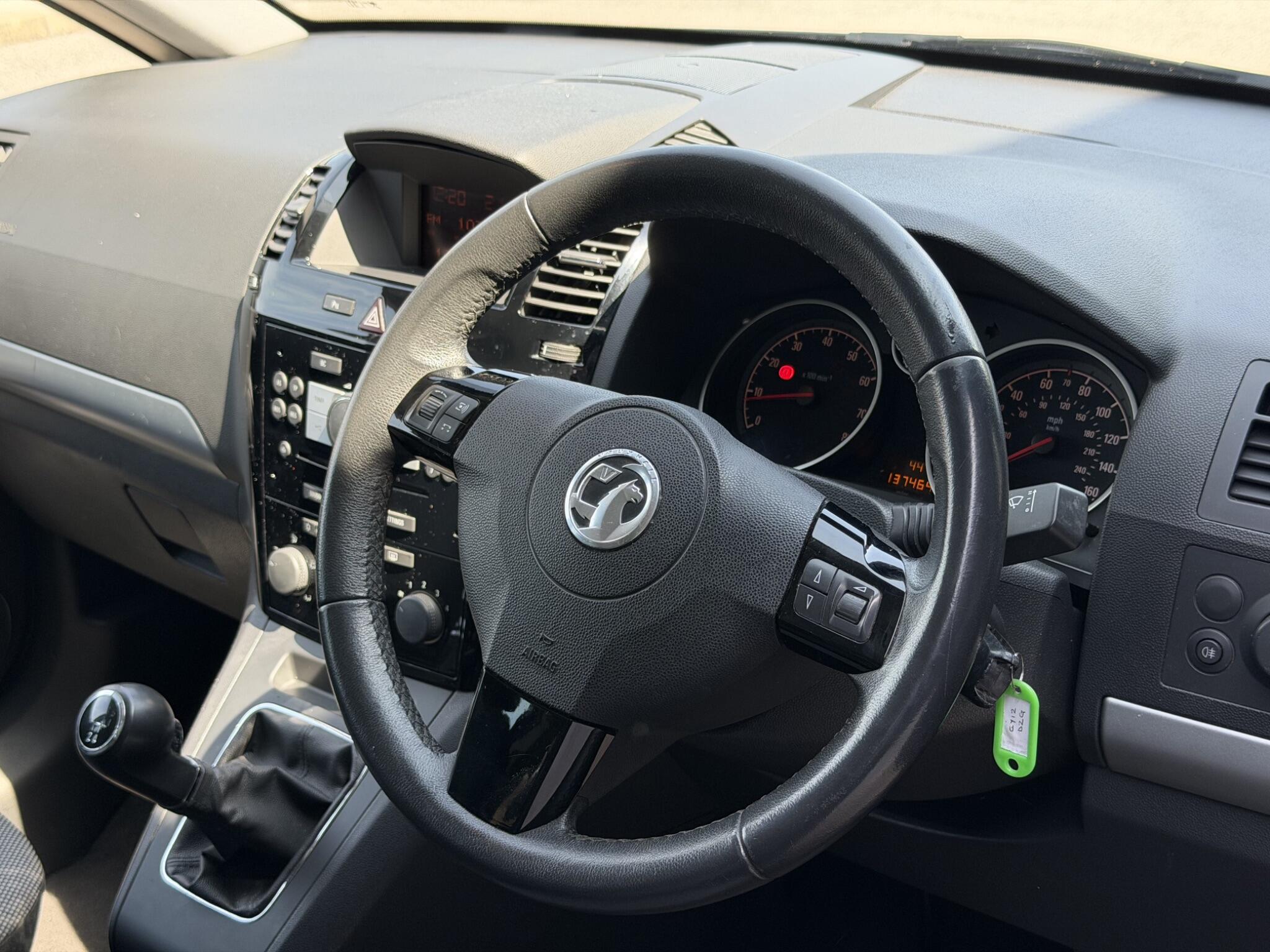 Vauxhall Zafira view 17