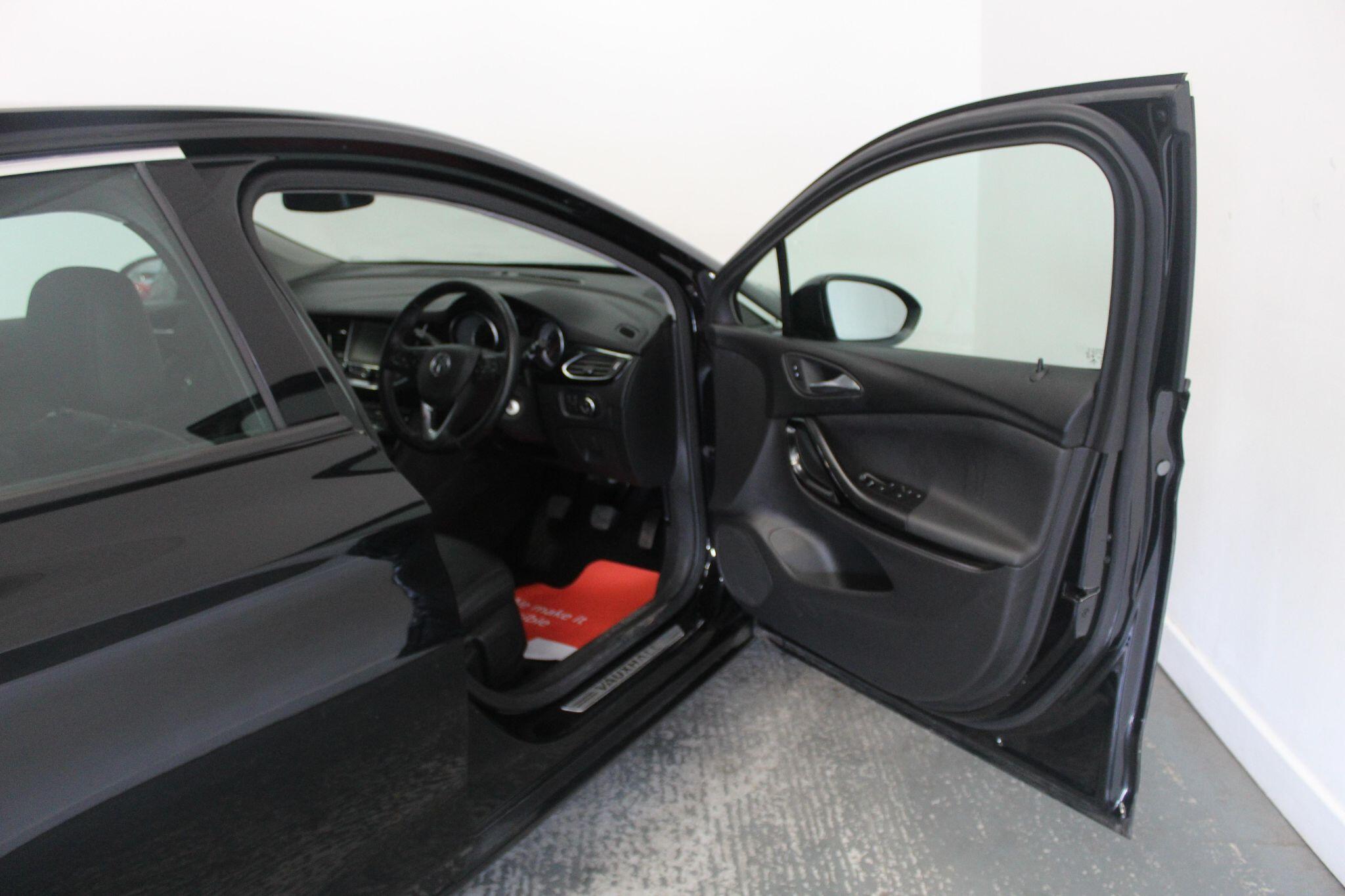 Vauxhall Astra view 24