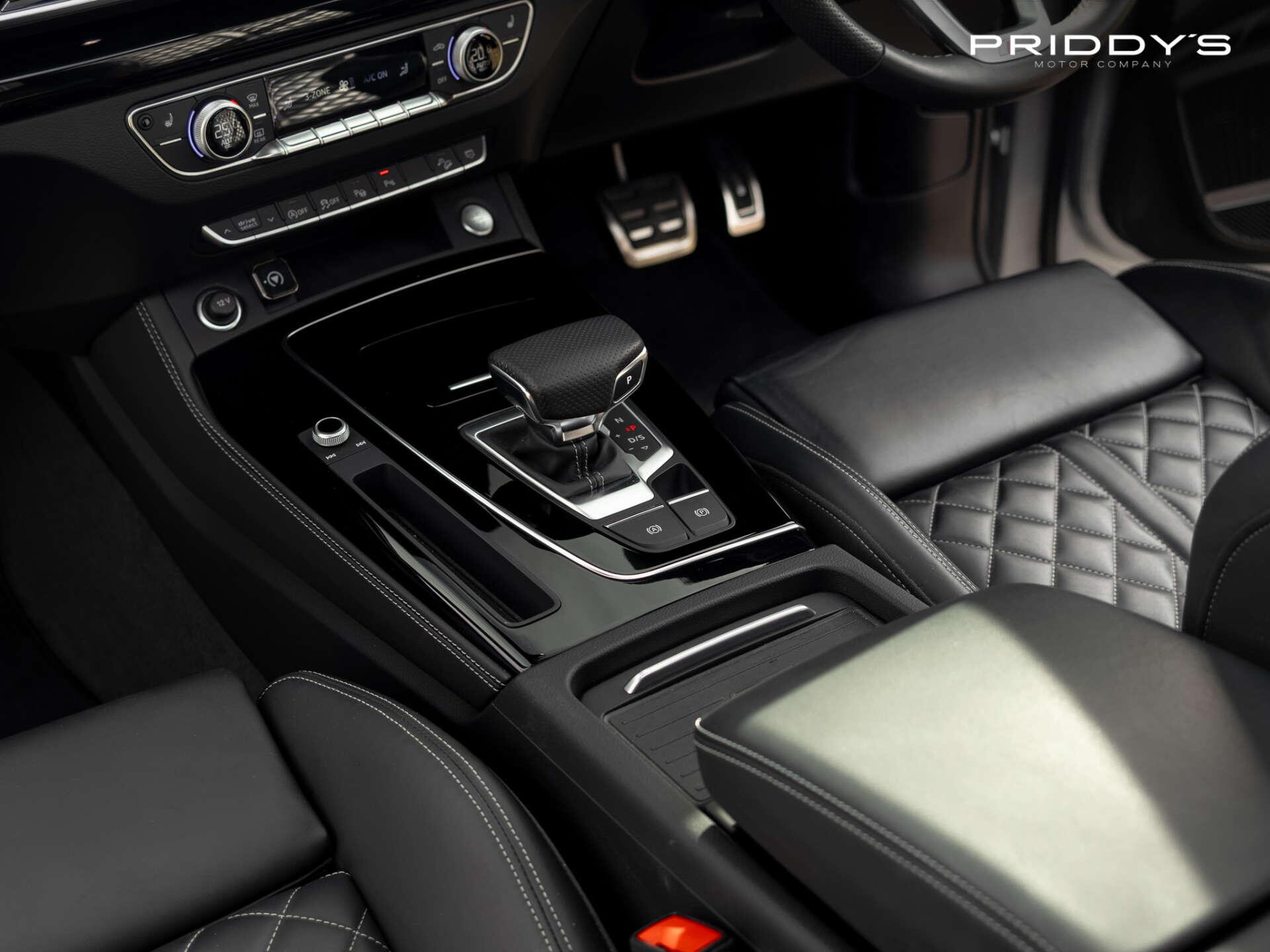 Audi Q5 view 33