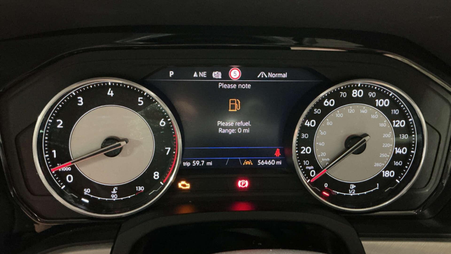 Volkswagen Touareg view 10