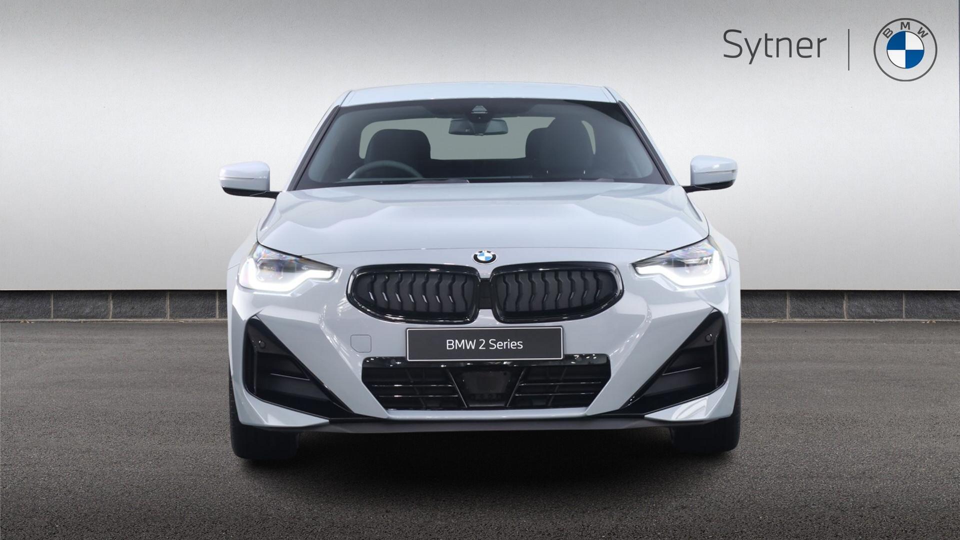 BMW 2 Series view 16