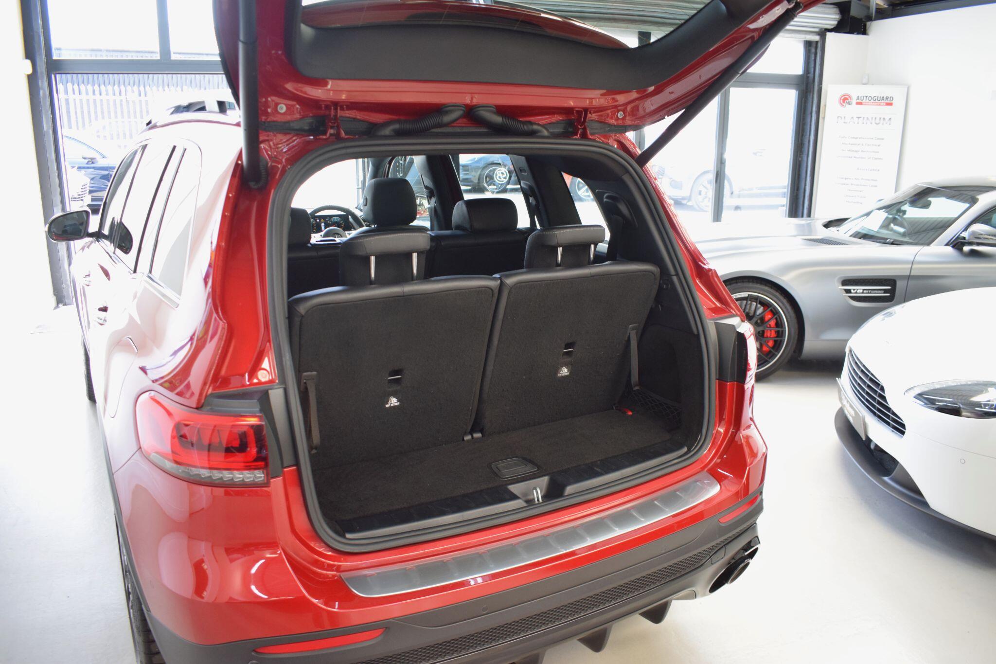 Mercedes-Benz GLB view 33