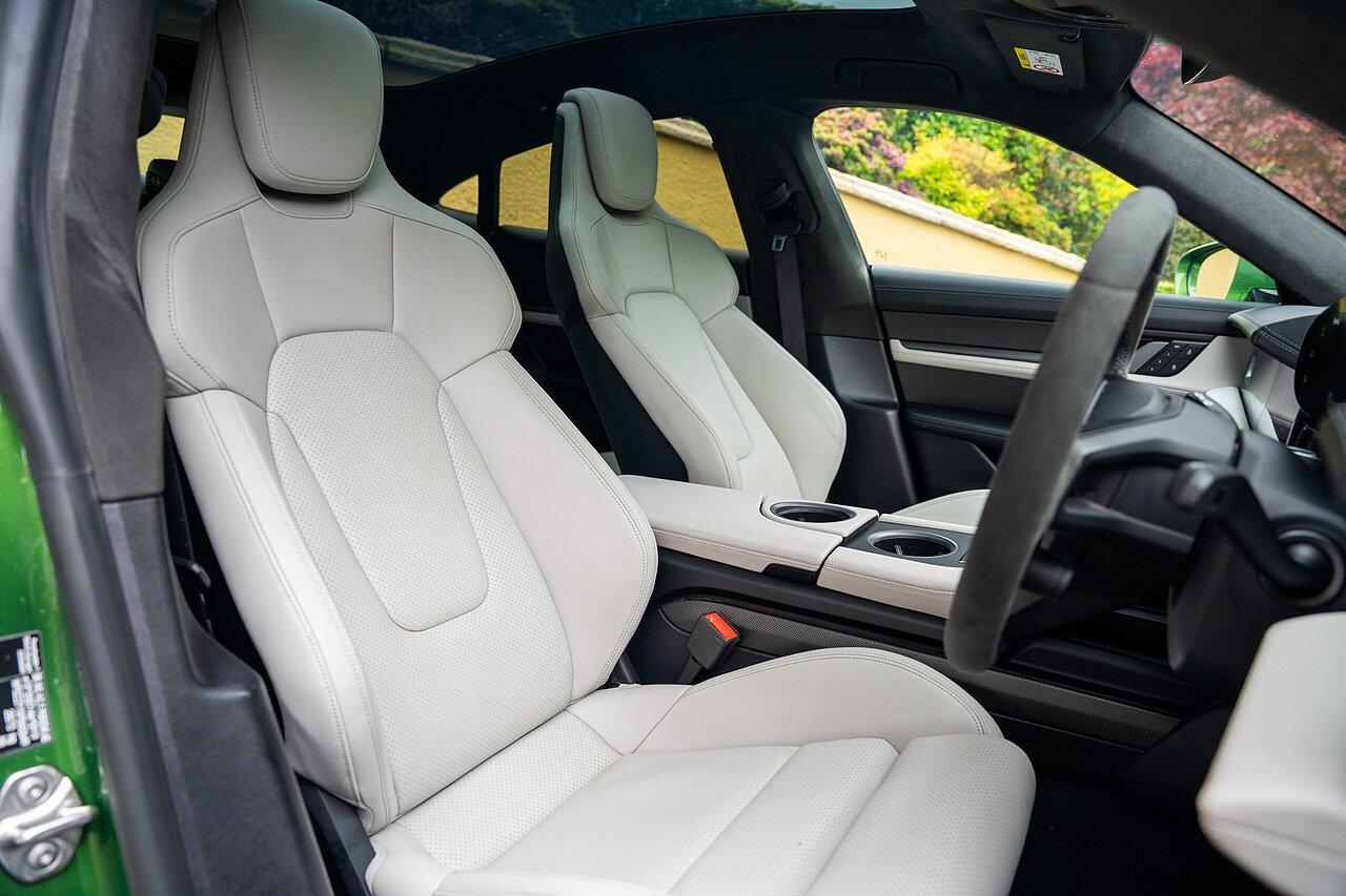 Porsche Taycan view 50