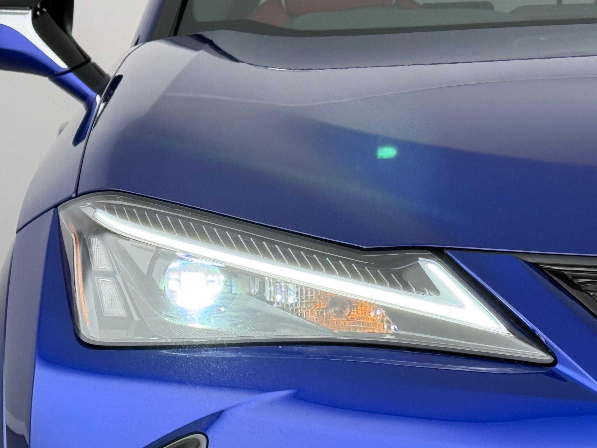 Lexus Ux view 10