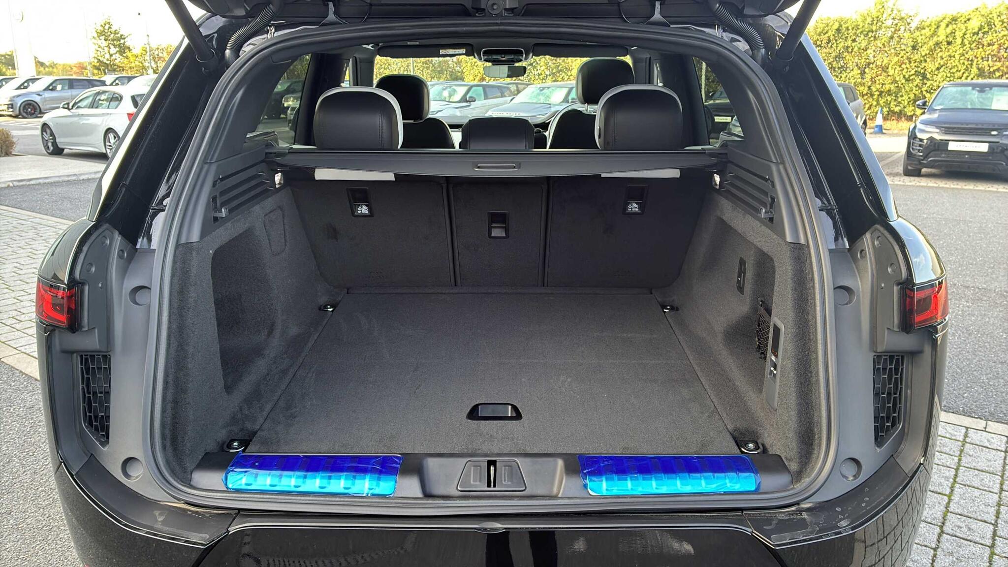 Land Rover Range Rover Sport view 10
