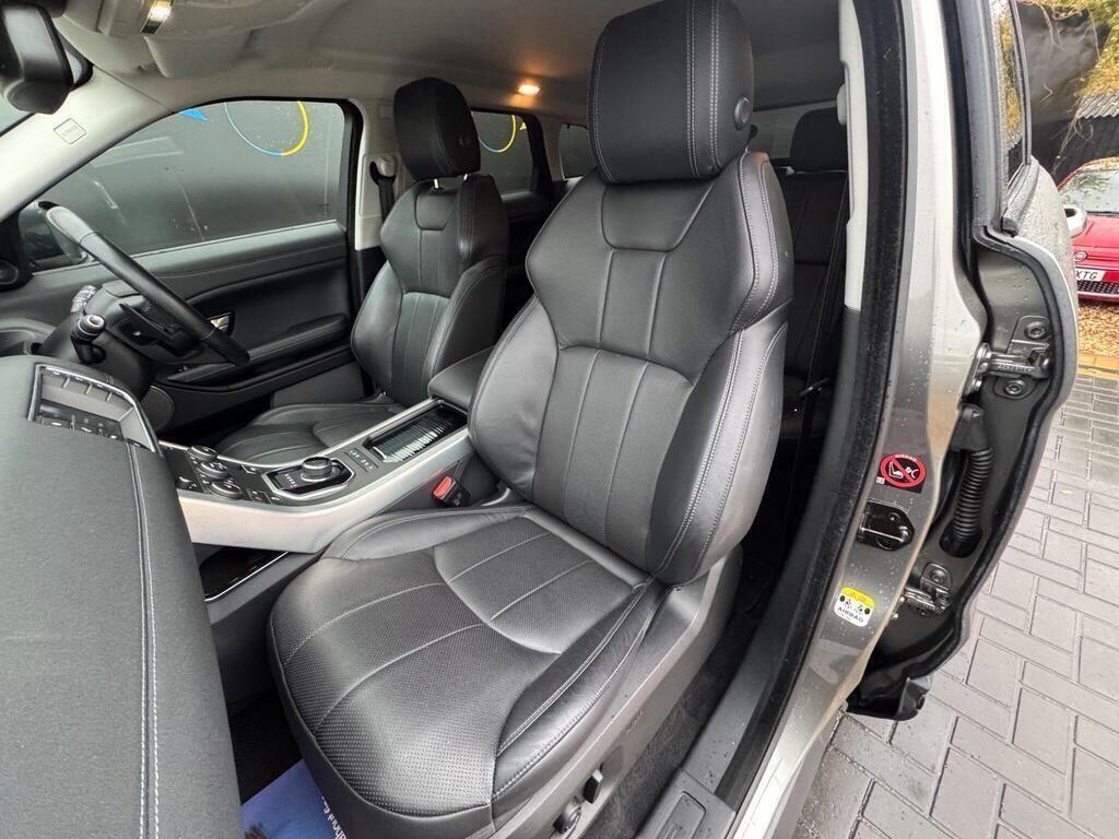 Land Rover Range Rover Evoque view 19