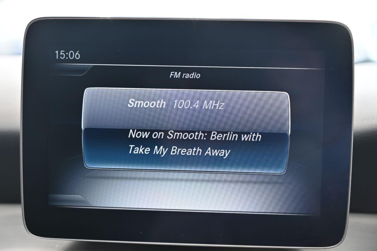 Mercedes-Benz Cla view 24