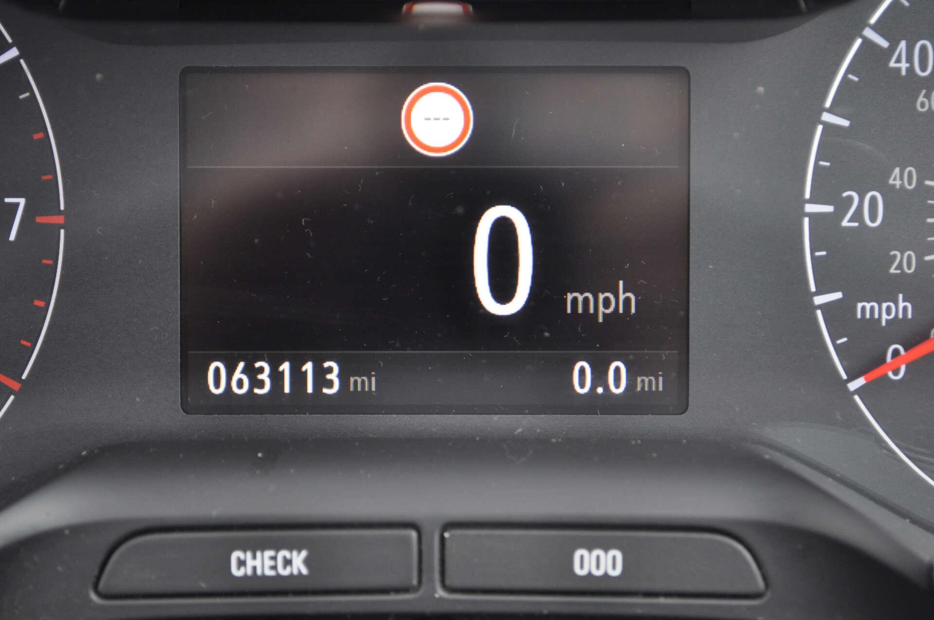 Vauxhall Crossland X view 21