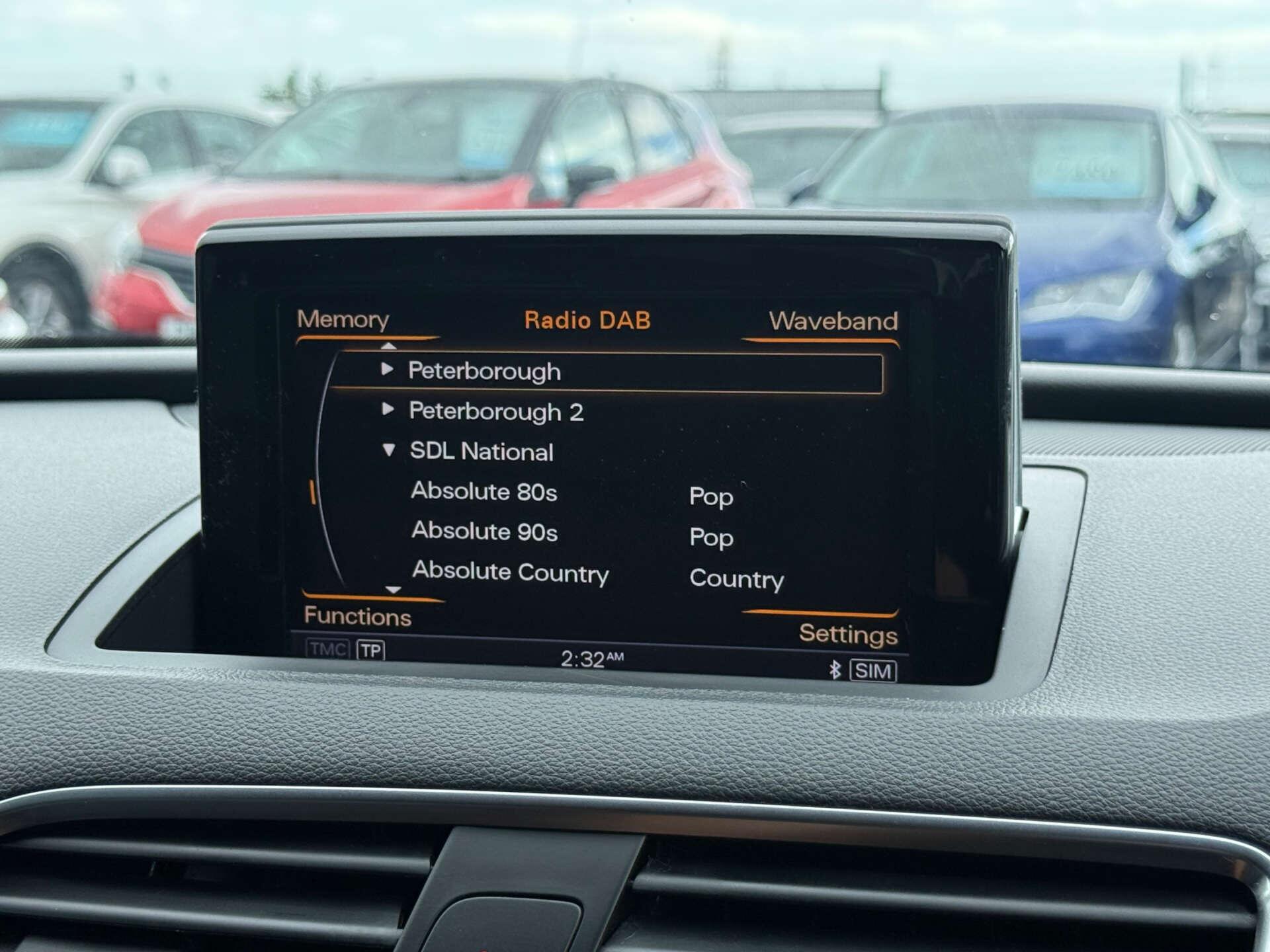 Audi Q3 view 59