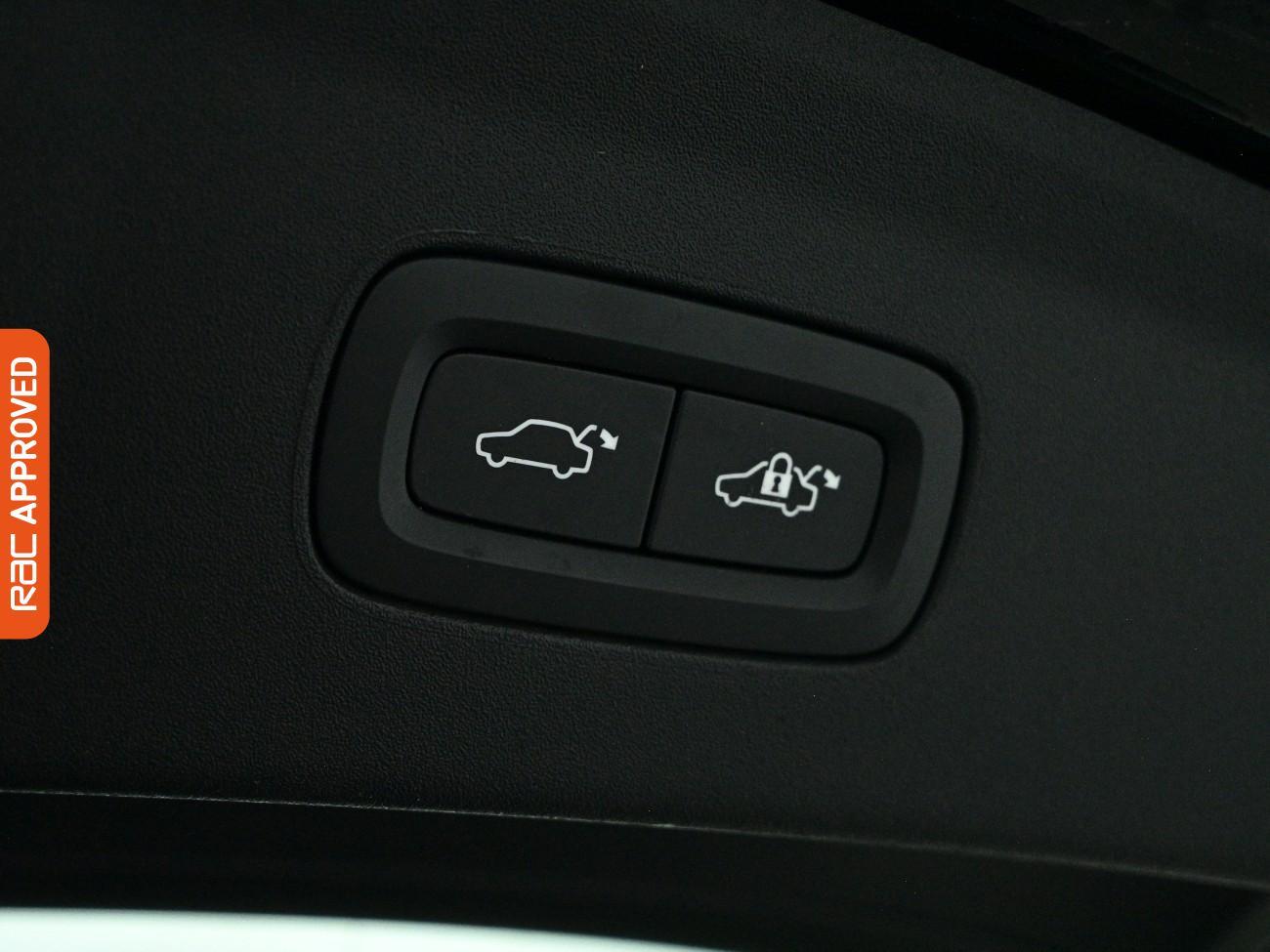 Polestar 2 view 26