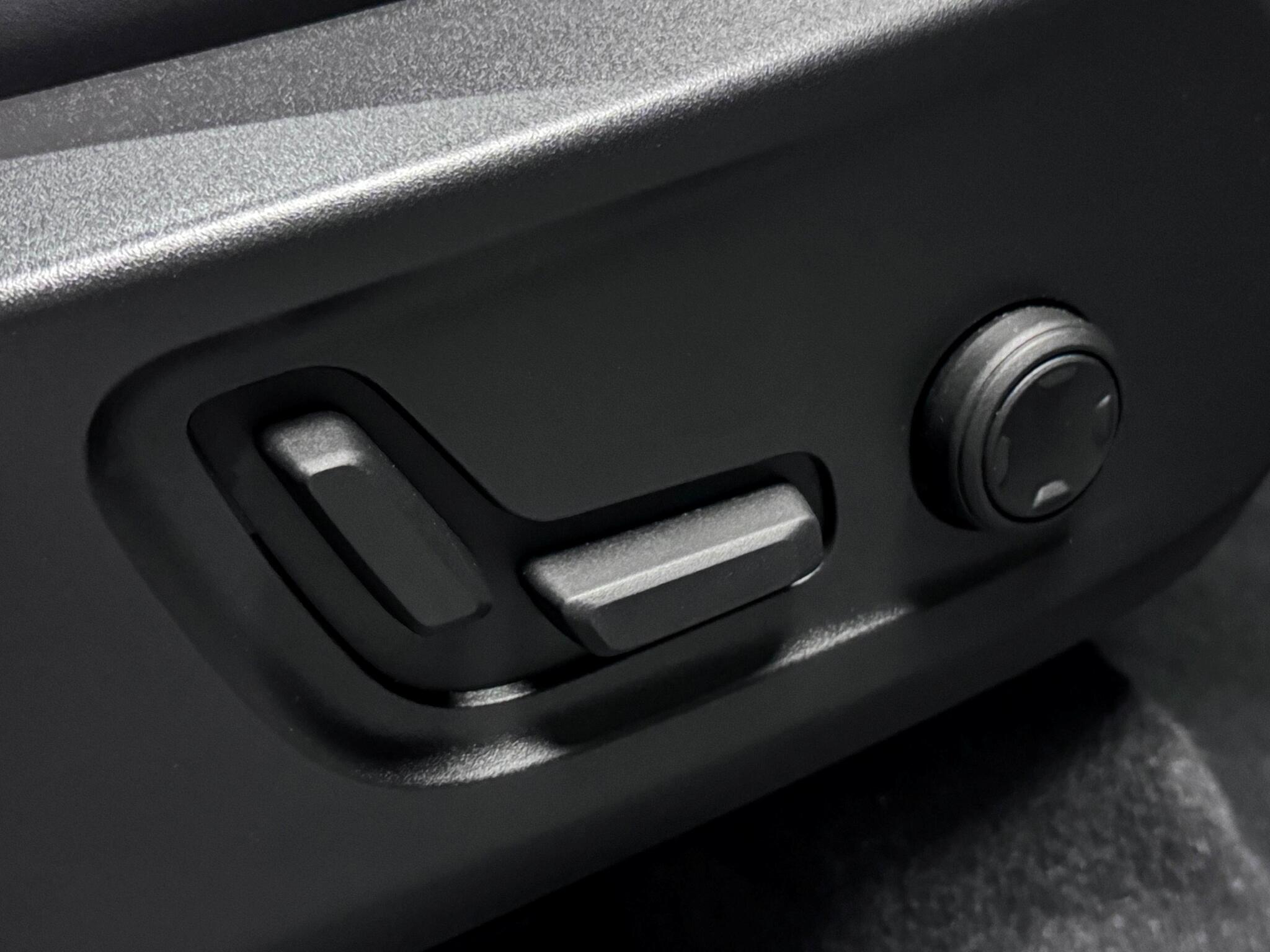 Volvo XC40 view 18