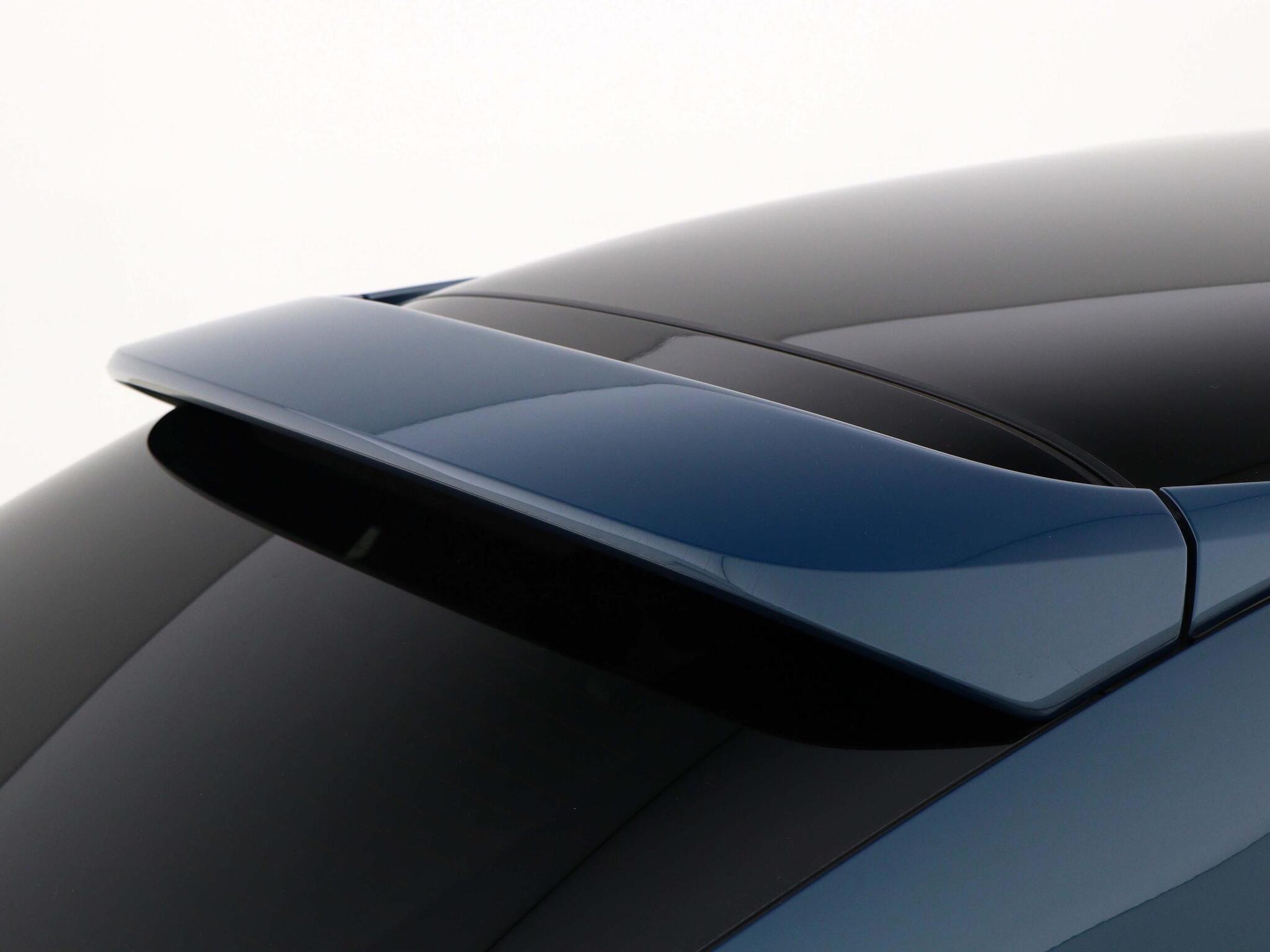 Porsche Cayenne view 23
