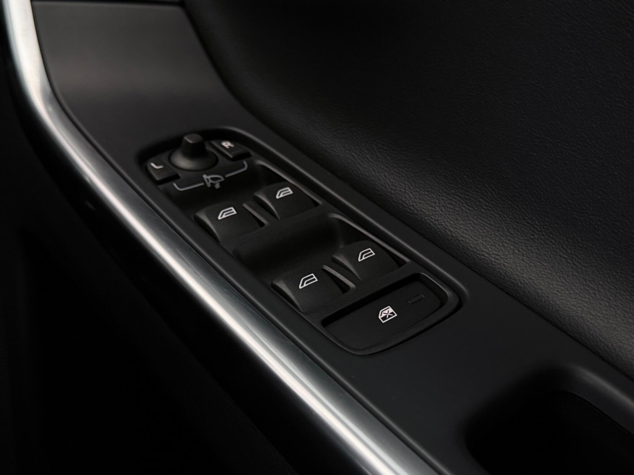 Volvo XC60 view 20