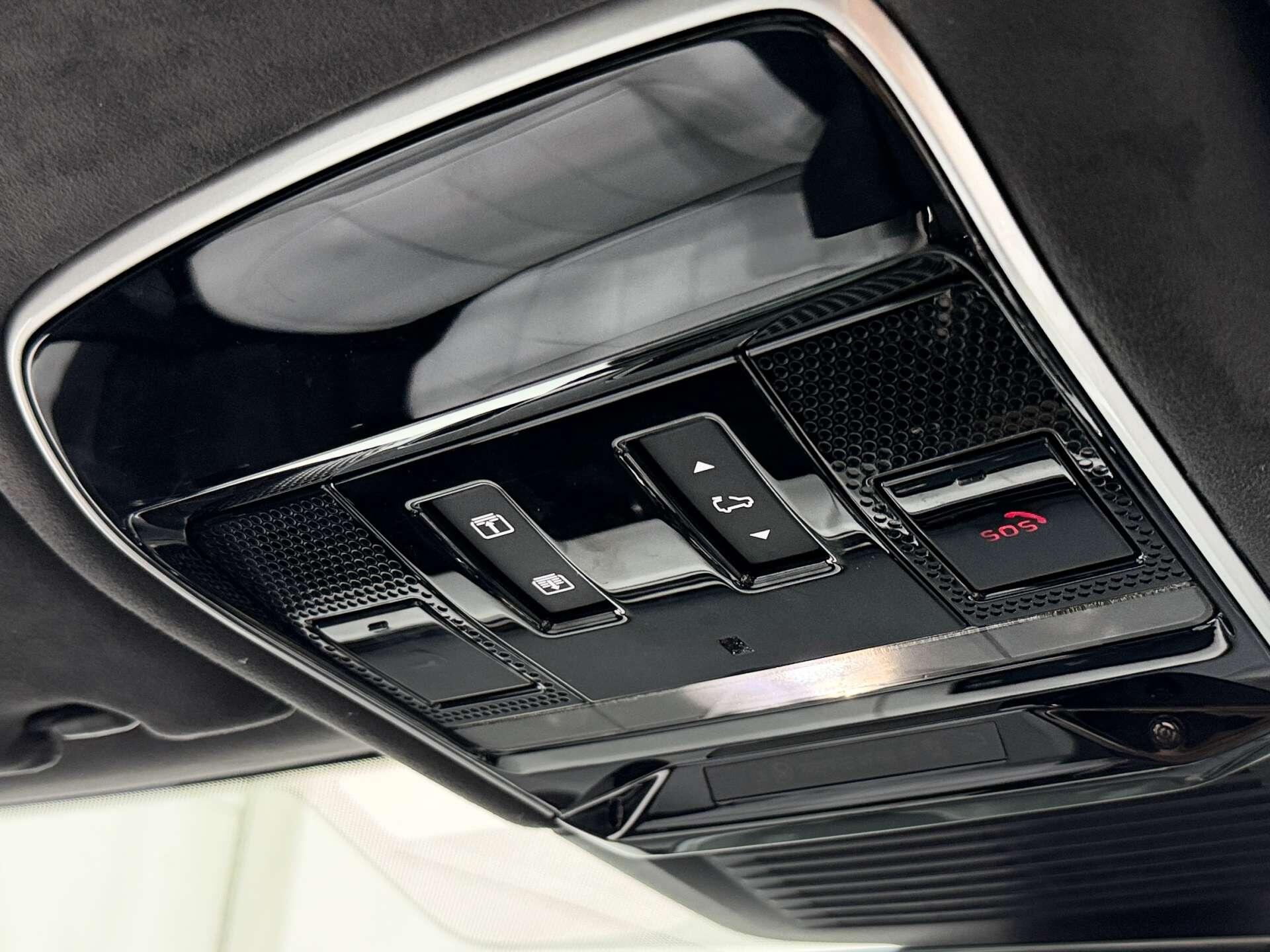 Land Rover Range Rover Sport view 42